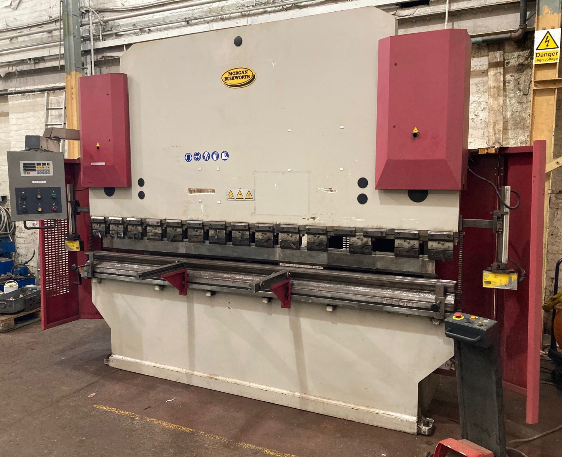 Morgan Rushworth 200 Ton x 3100 NC Hydraulic Pressbrake