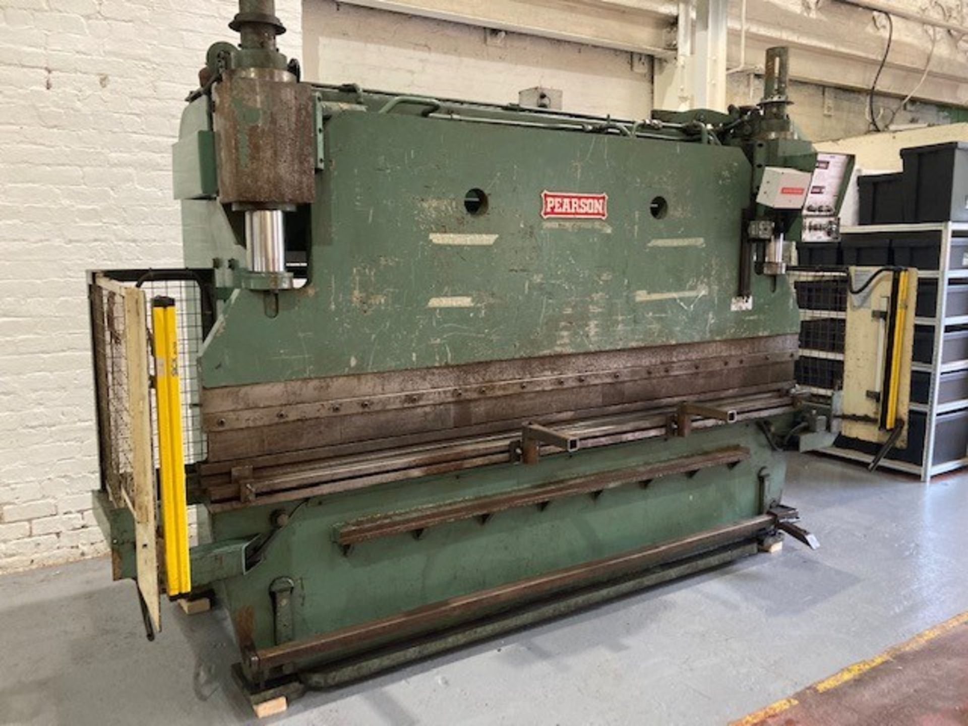 Pearson 10’3” x 100 Ton Hydraulic Pressbrake