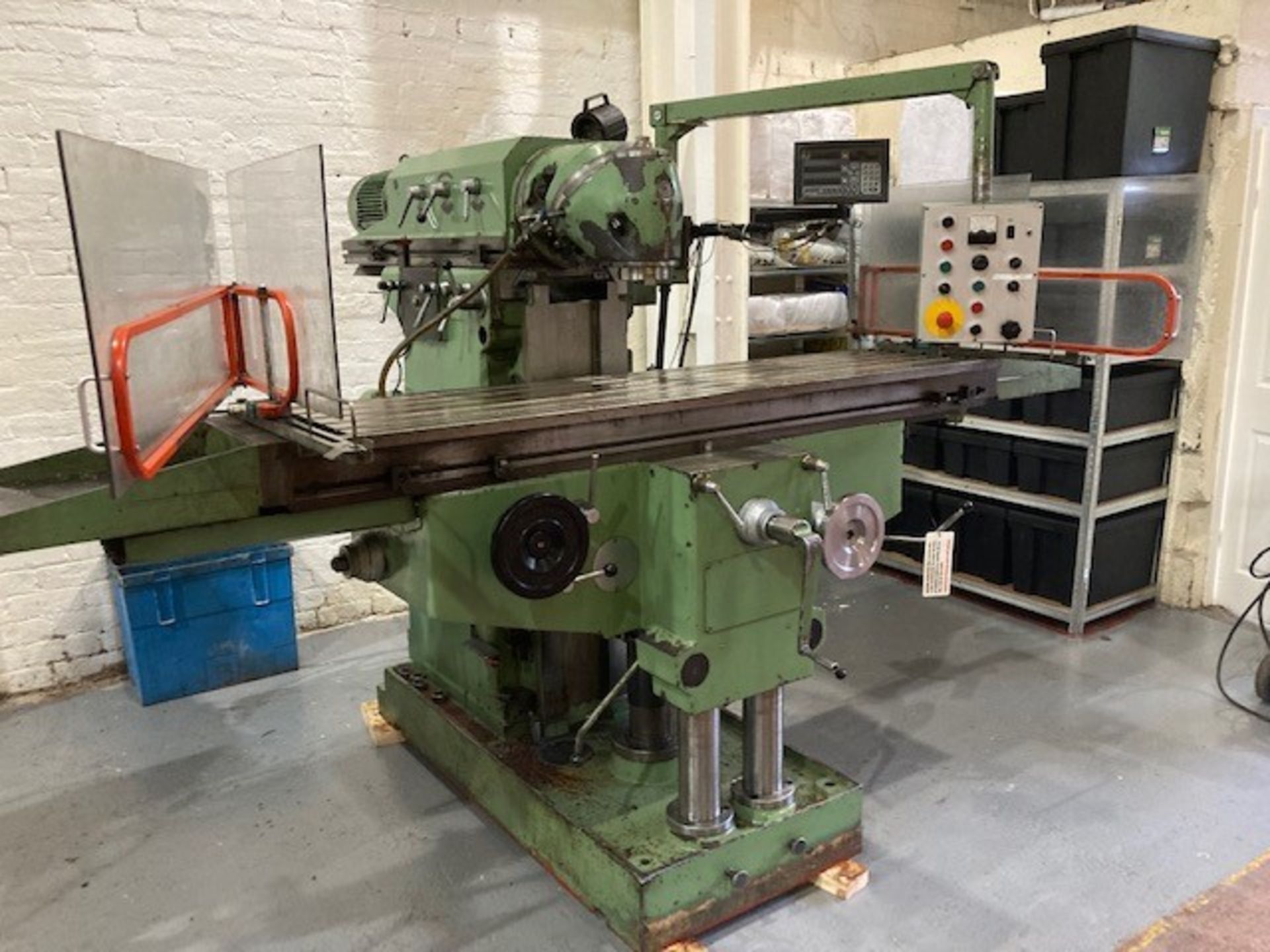 Europa Centurion Model CU6 Ram Type Milling Machine