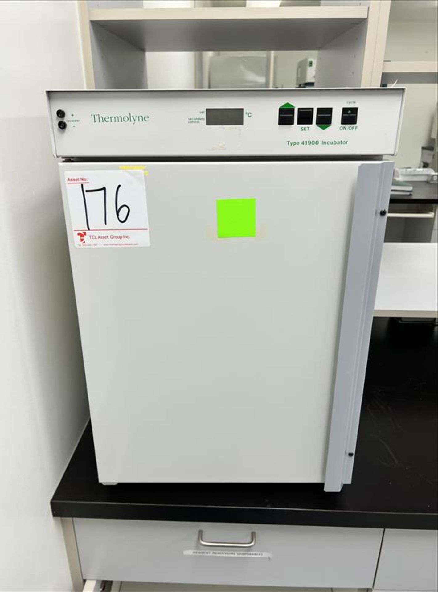 Thermolyne Benchtop Incubator mod. I41925 S/N 70050144172