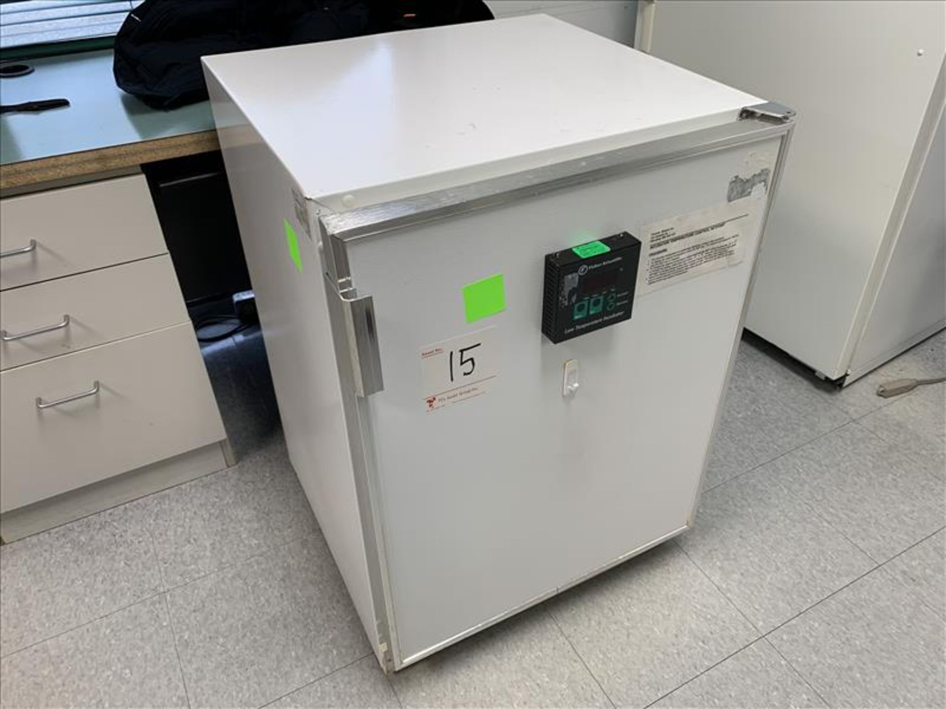 Fisher Scientific Undercounter Incubator Oven mod. 146E S/N 109N0180
