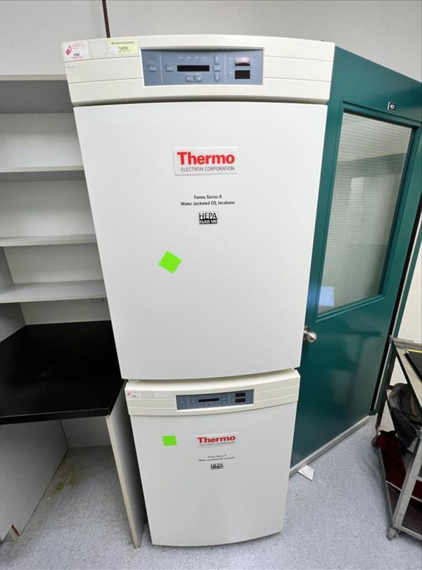 Thermo Electron Double Stack Water Jacketed CO2 Incubator mod. 3110 S/N 304596-27339
