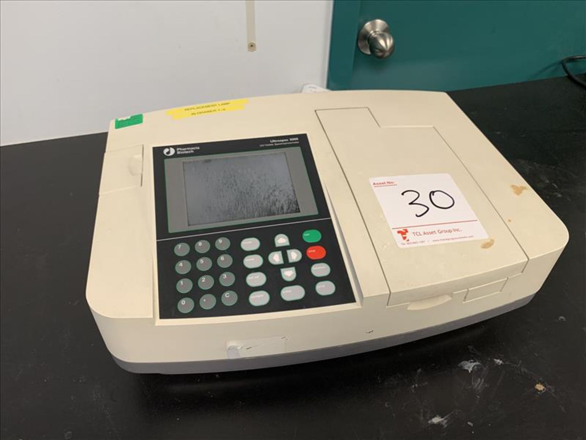 Pharmacia Biotech Ultrospec 3000 UV/Visible Spectrophotometer mod. 80-2106-20 S/N 72221