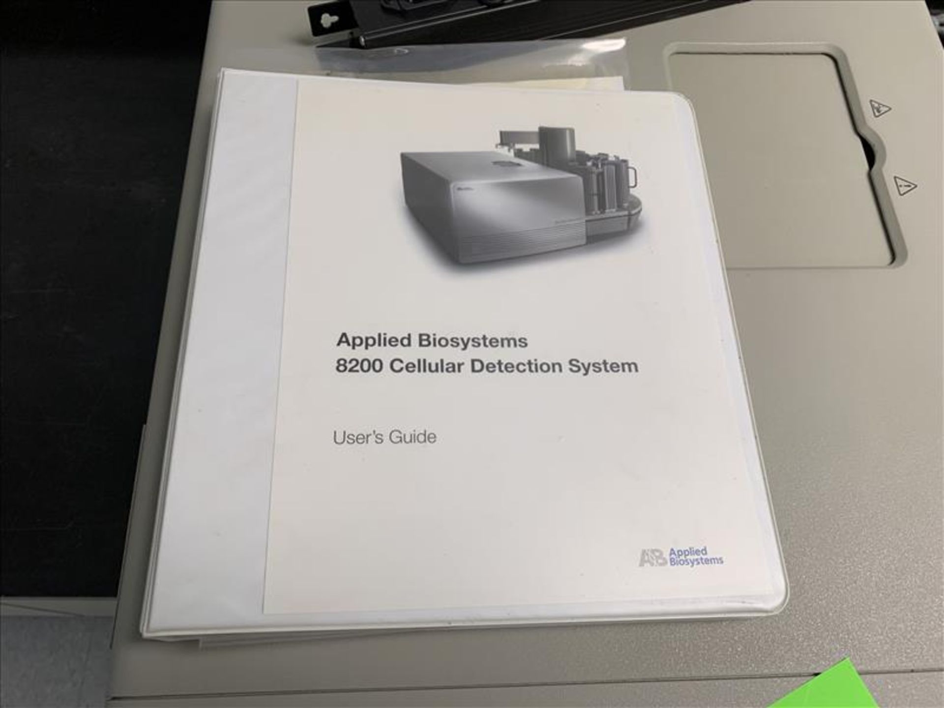 Applied Biosystems 8200 Cellular Detection System, Manual mod. 8200 S/N 382000047 - Image 4 of 5