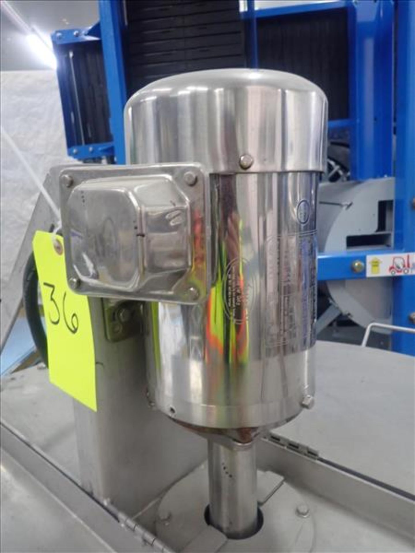 mixing tank, 42 in. dia. X 36 in., bottom discharge, 1.5 hp, stainless steel [Anjou Plant] - Image 2 of 4
