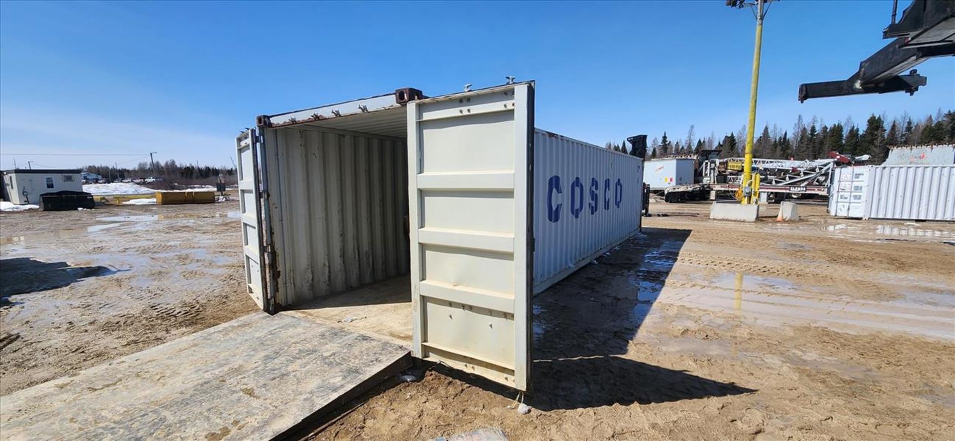 sea container, 40 ft. c/w contents: poly mesh rolls (Asset Location: Hallnor Yard) {Day 1} [TAG 1409 - Image 3 of 4