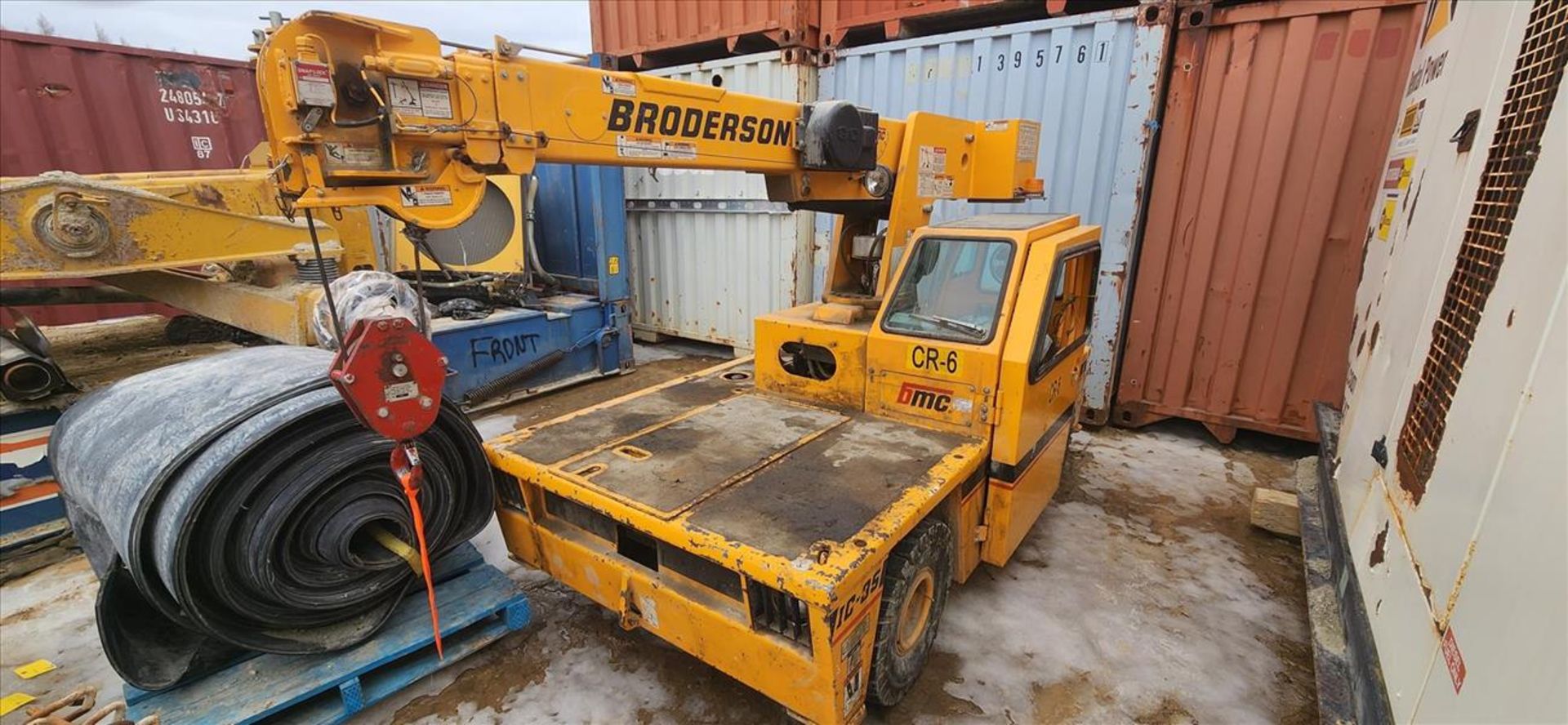Broderson carry deck crane, mod. IC-35-2E, ser. no. 6263935, 8000 lbs cap., 484 hrs (requires - Image 2 of 6