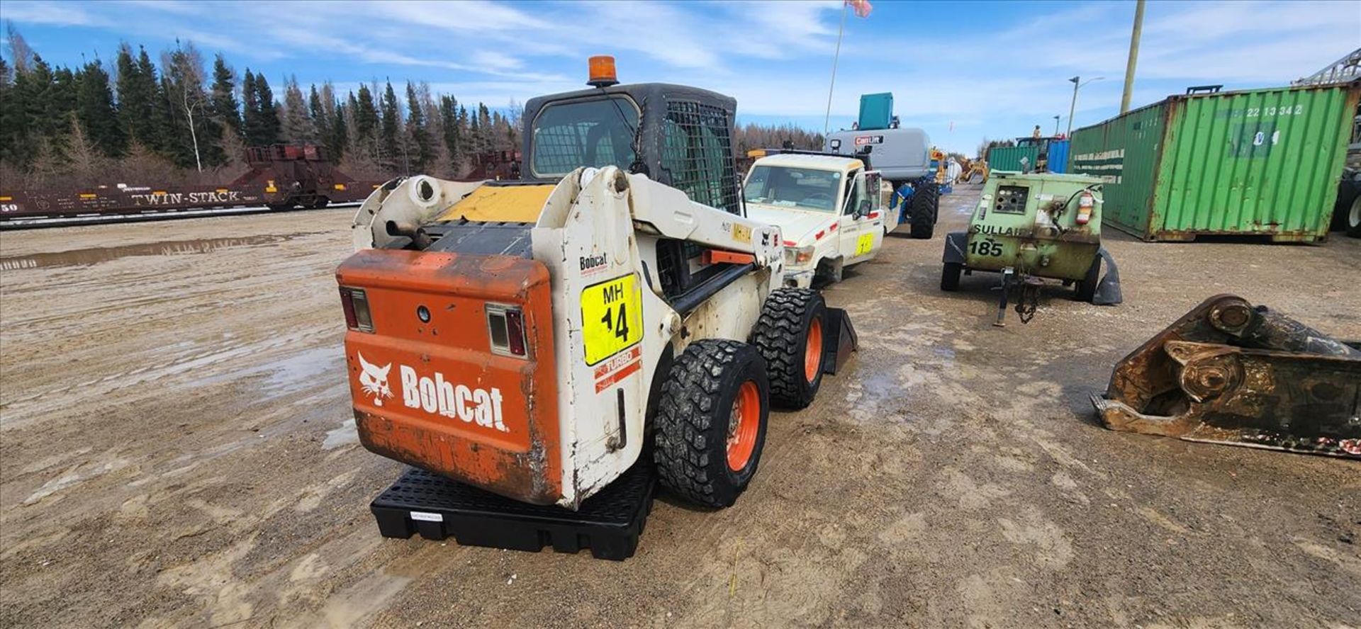 BobCat skidsteer, mod. S220 Turbo, ser. no. 526214558, approx. 621 hrs. (requires repair) w/ - Image 3 of 8