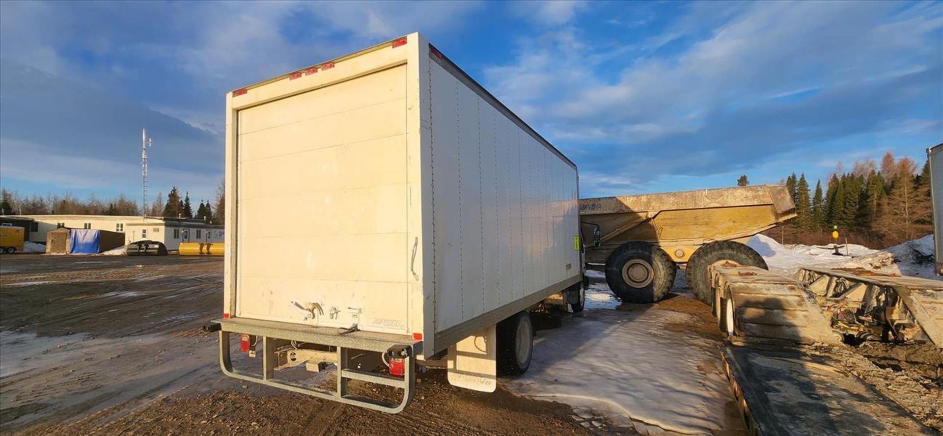 Ford box truck, PowerStroke 4.5 L V6 diesel eng., mod. LCF, VIN 3FRML55797V563565 (2007), approx. - Image 3 of 9