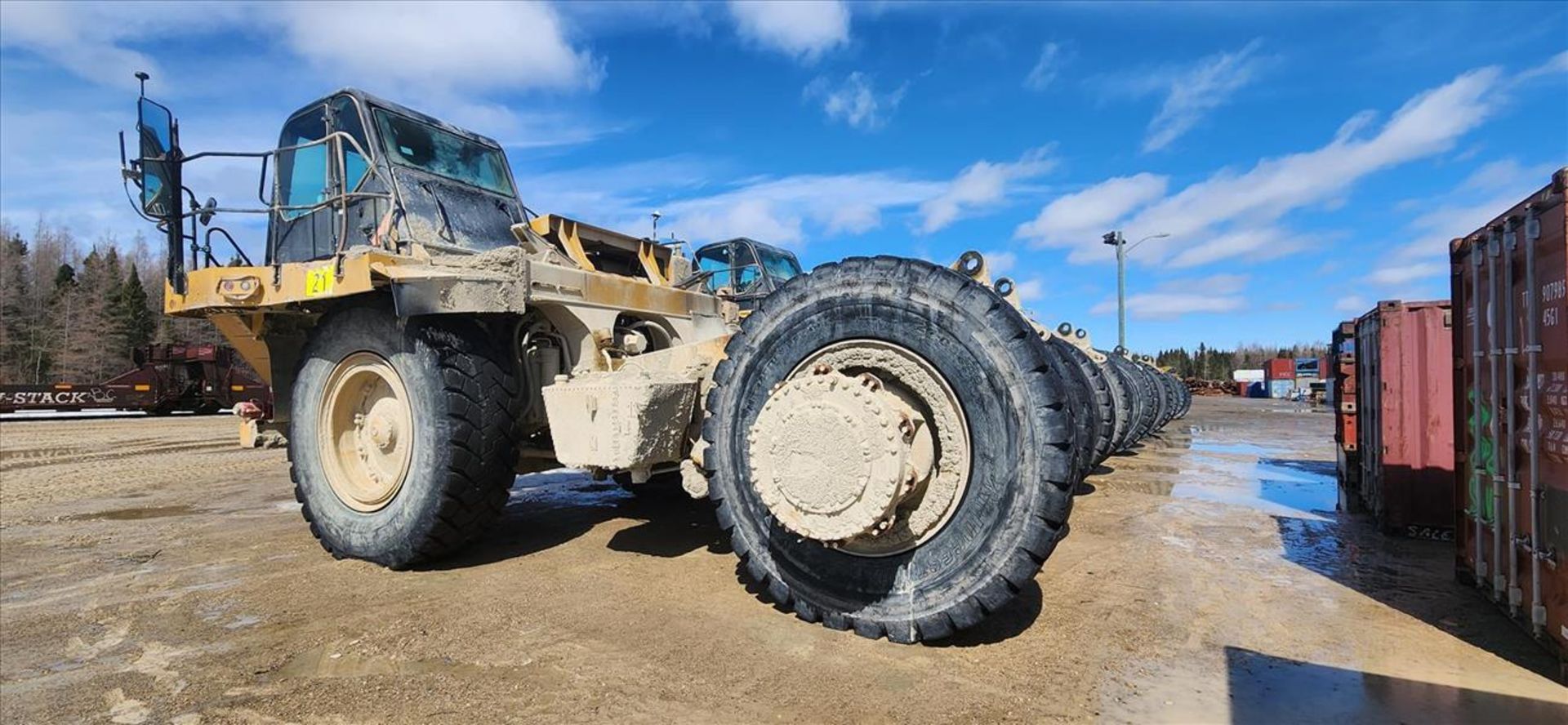 Caterpillar haul truck, mod. 777F, ser. no. CAT0777FLJRP01429, approx. 39249 hrs. w/ dump box (Asset - Image 5 of 11