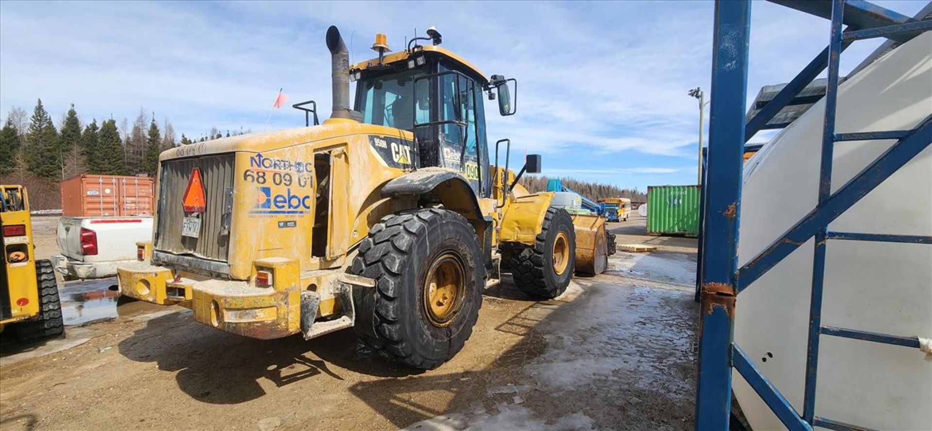 Caterpillar wheel loader, mod. 950H, ser. no. CAT0950HTK5K02784, approx. <17300 hrs. w/ bucket and - Image 4 of 7