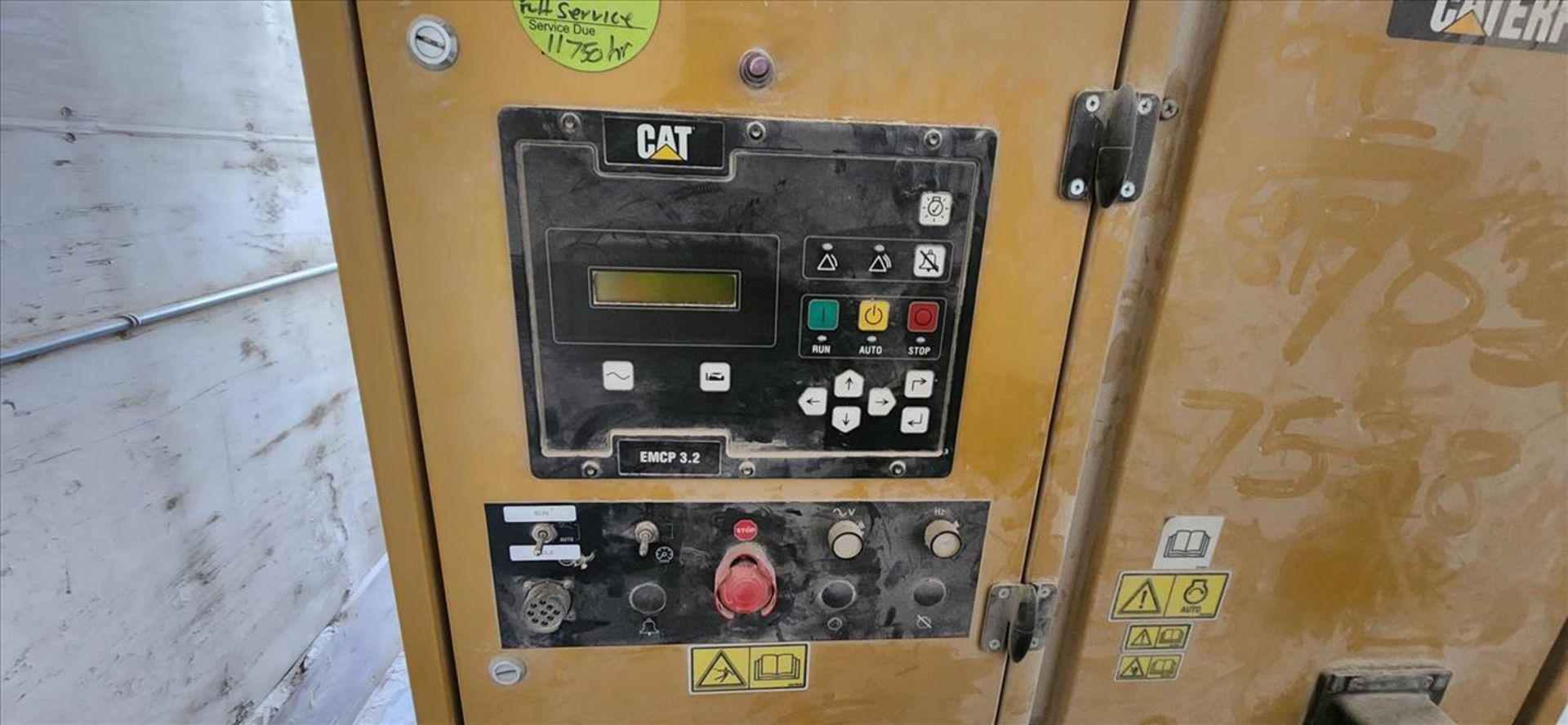 CaterpillarLC6 genset, ser. no. G6B11310, 456 kva, 365 kw, 60 hz, 3 ph <11750 hrs. w/ C18 diesel - Image 4 of 17