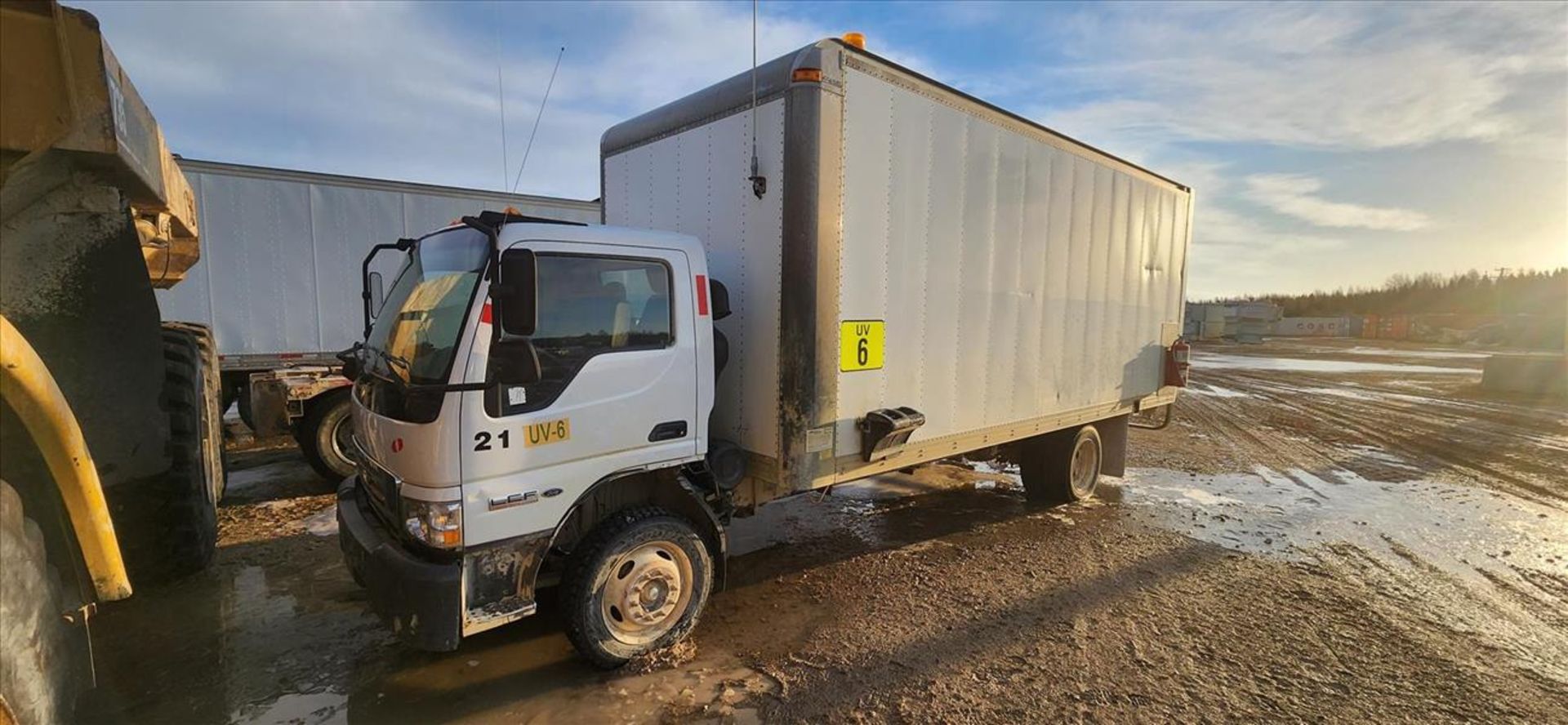 Ford box truck, PowerStroke 4.5 L V6 diesel eng., mod. LCF, VIN 3FRML55797V563565 (2007), approx.