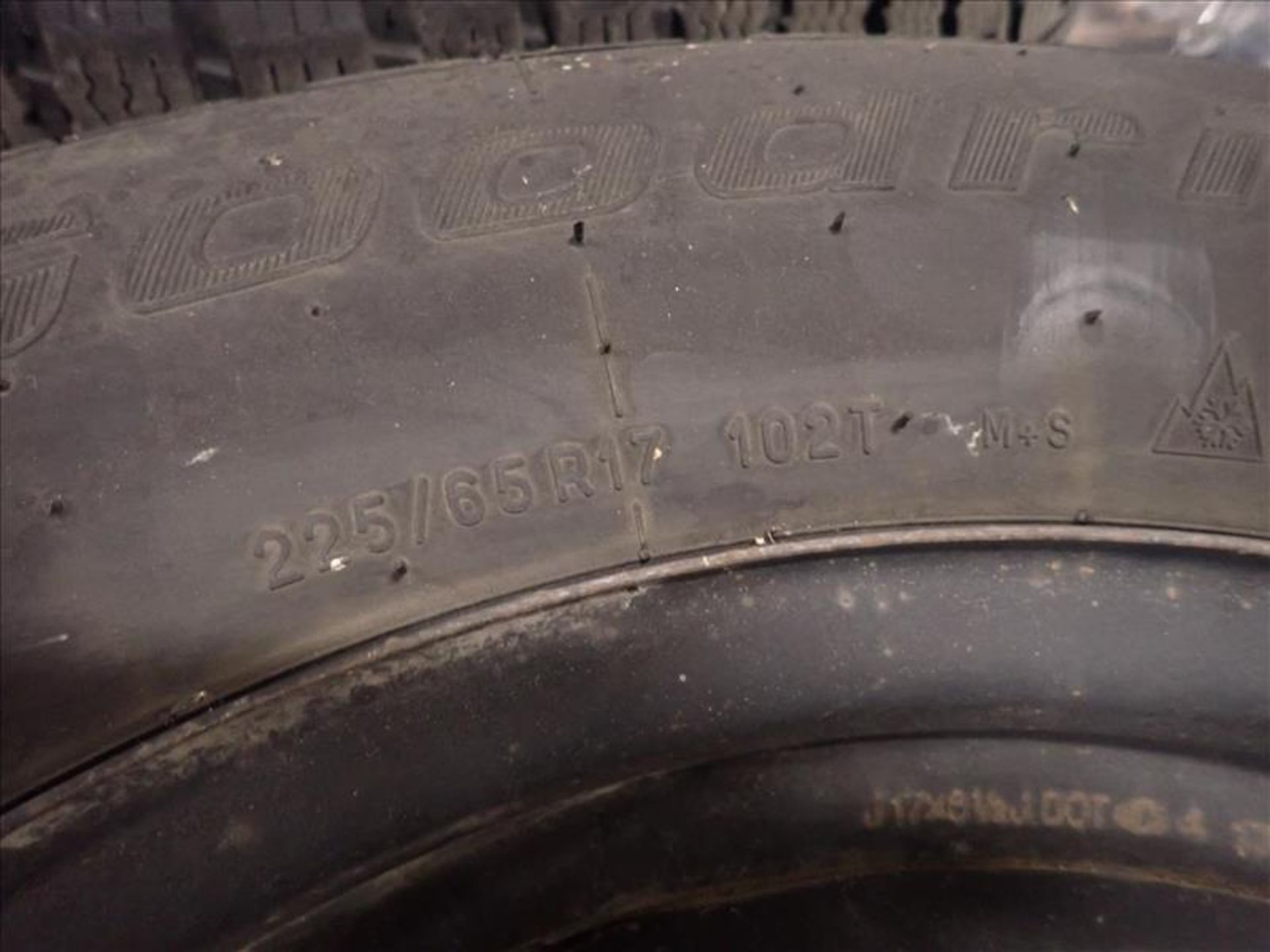 (set) tires w/ rims, 225/65R17 USED - Image 2 of 2