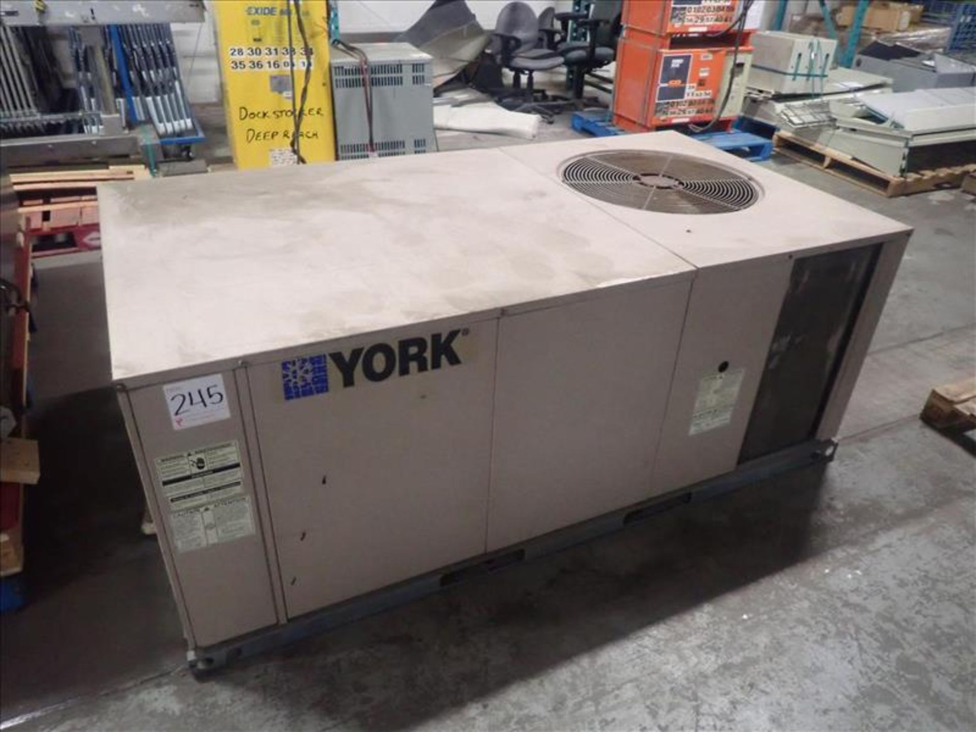 York roof-top HVAC unit, mod.D4CE060A58A