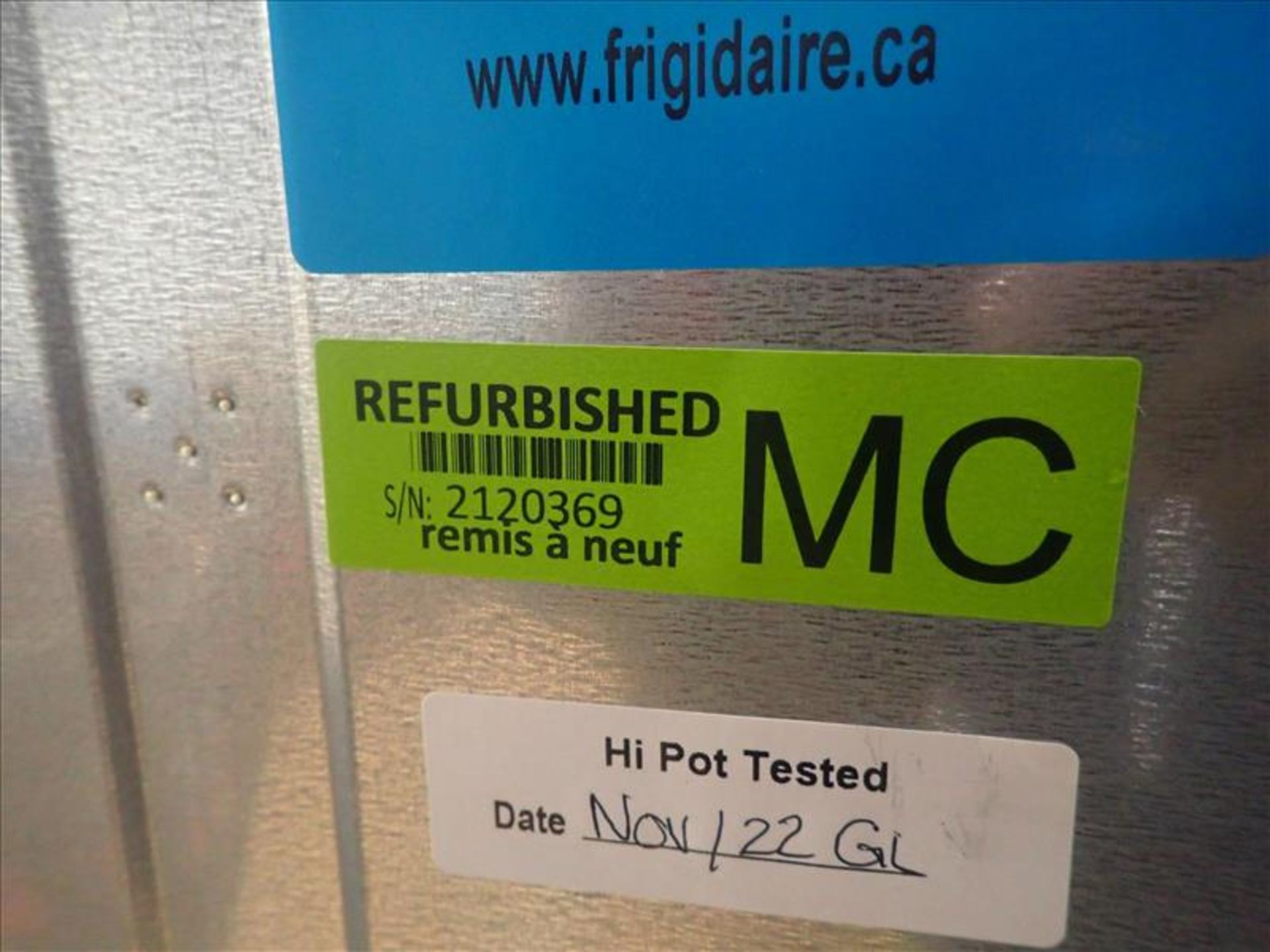 Frigidaire top freezer refrigerator, mod. FFHT1B35VS1, stainless steel finish, 30 in. W x 31 D x - Image 3 of 5