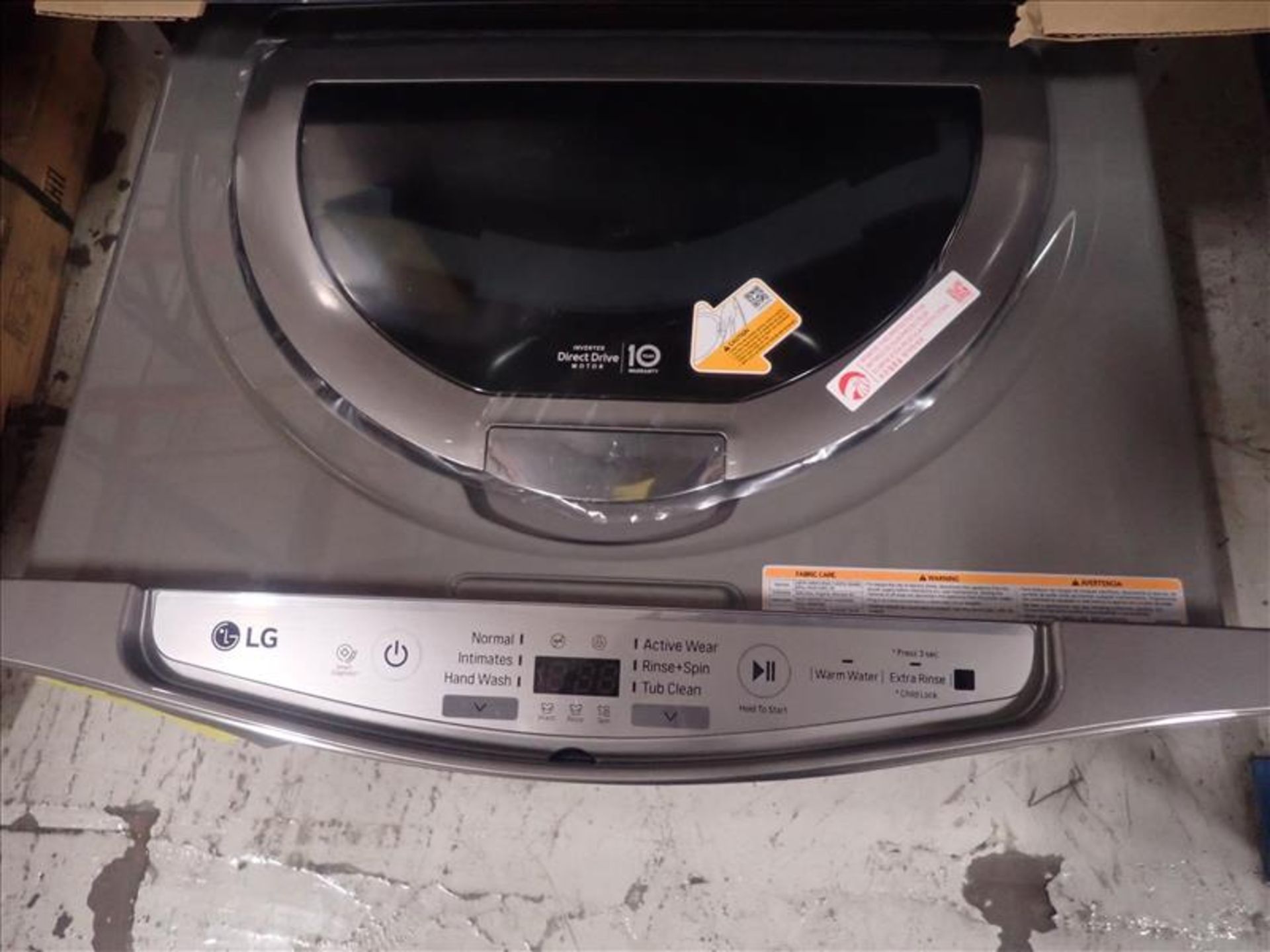 LG pedestal clothes washer, mod. WD100CV, stainless steel finish, T3 refurbished - Image 3 of 6