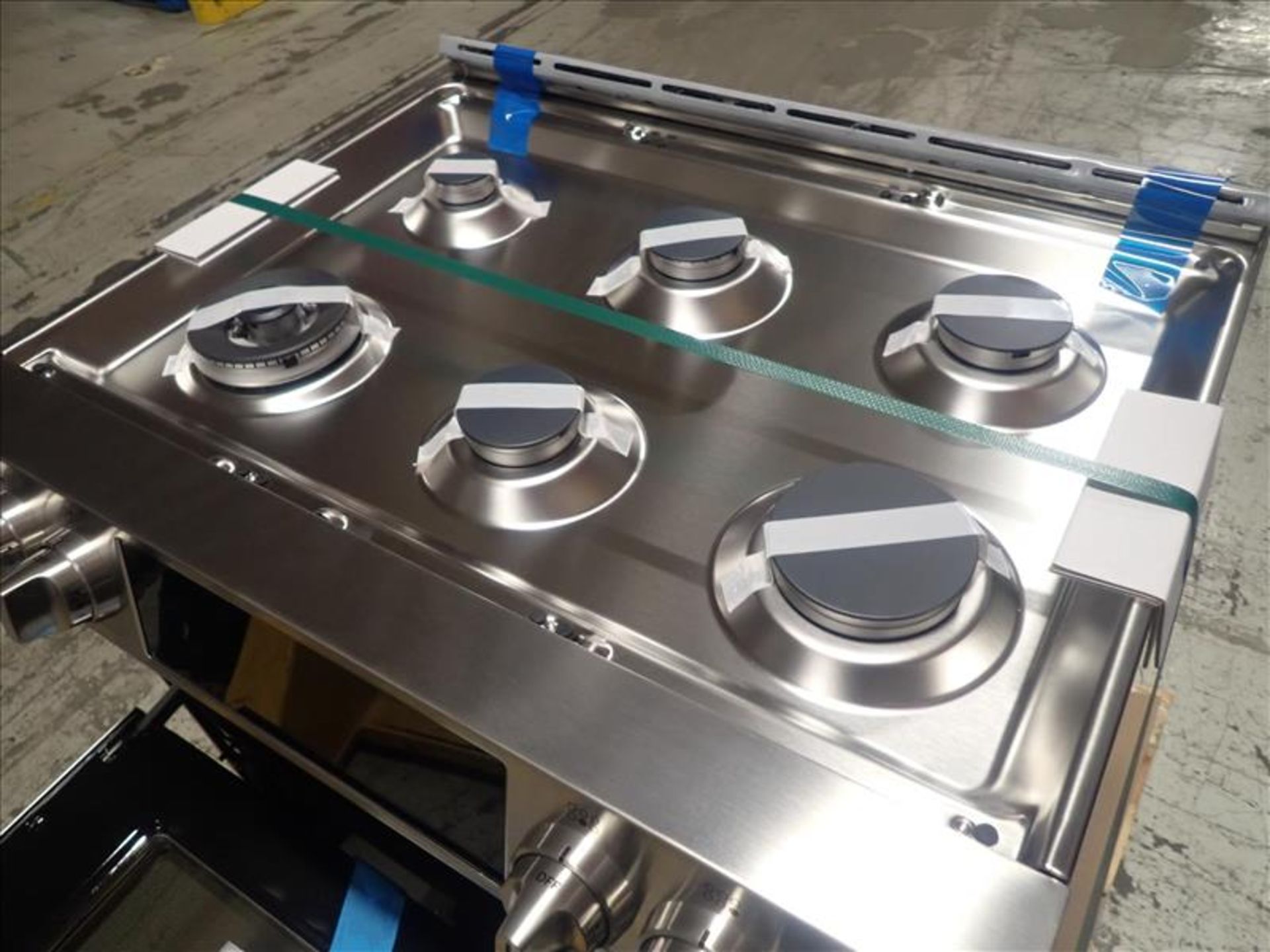 GE Cafe double-oven 6-burner range, mod. CCGS750P2MS1, stainless steel finish, 30 in. W, LNG/LPG, - Image 4 of 6