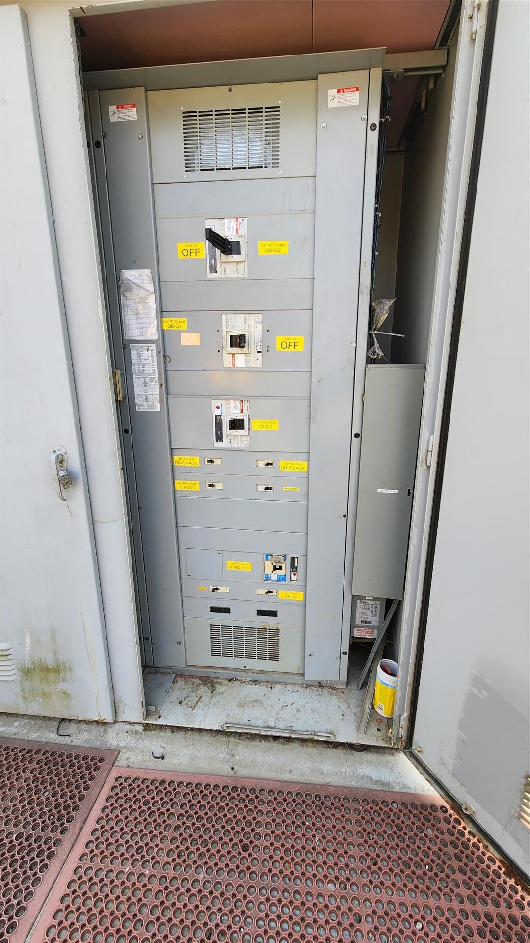 Distribution Substations (25 KVA High voltage cabinet with 1 MW transformer steeped down to lower - Image 8 of 25