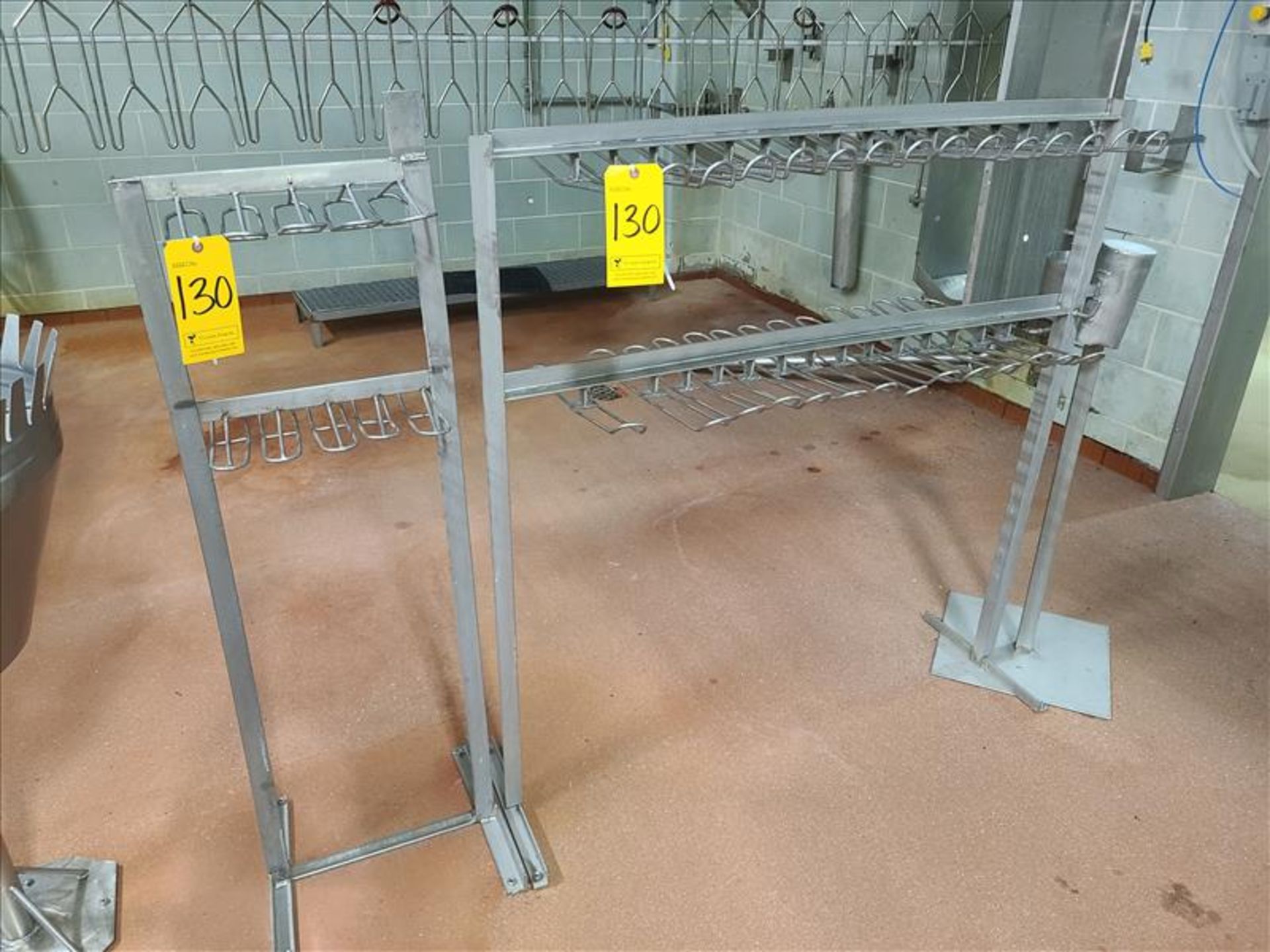 hanging rack, stainless steel [Loc. Kill Line/Defeathering]