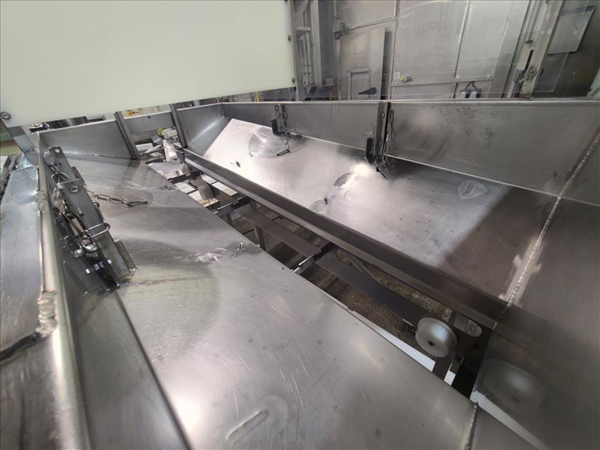 hopper belt conveyor, stainless steel, pwr, wash-down motor, 12 in. x 7 ft. w/ casters [Loc. - Image 2 of 5