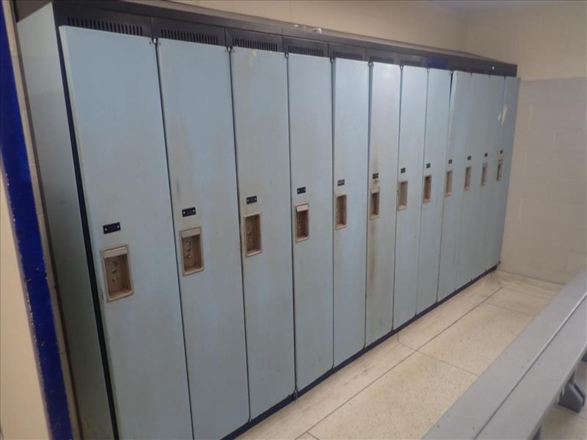 (48) lockers, full-door - Image 2 of 2