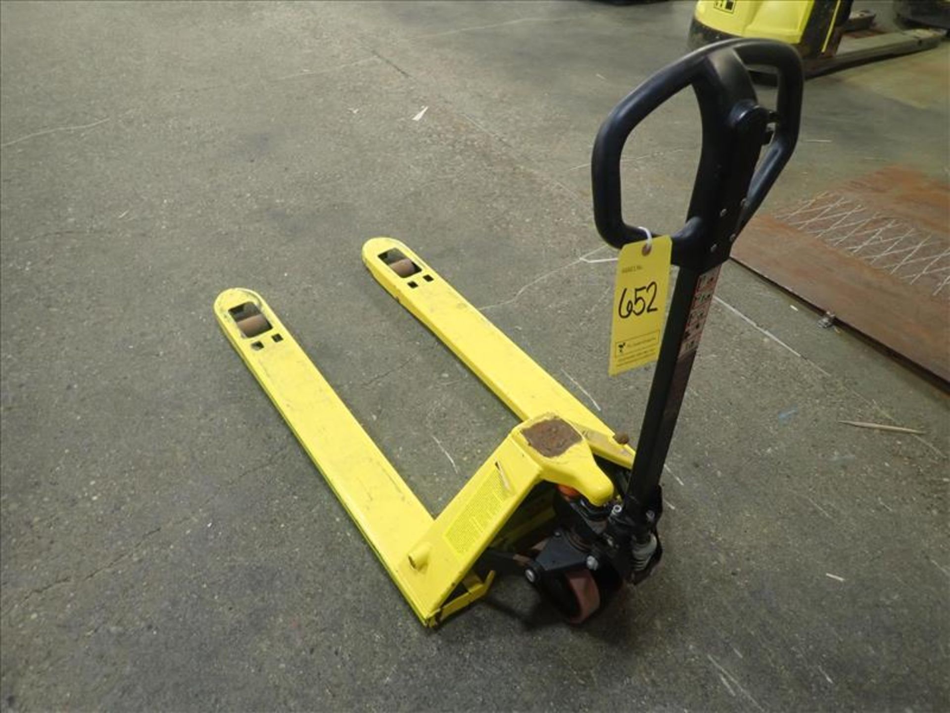 EquipRite hydraulic pallet truck, 5500 lbs. [Loc. Warehouse]