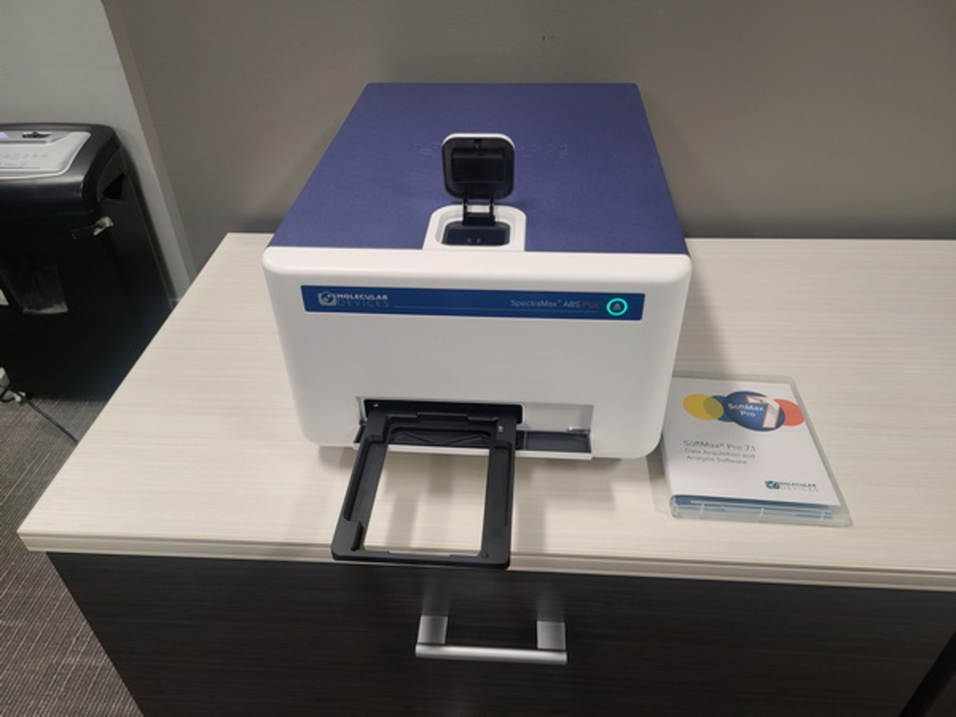 Molecular Devices SpectraMax ABS Plus Absorbance Microplate Reader, S/N ABP01300 with - Image 3 of 10