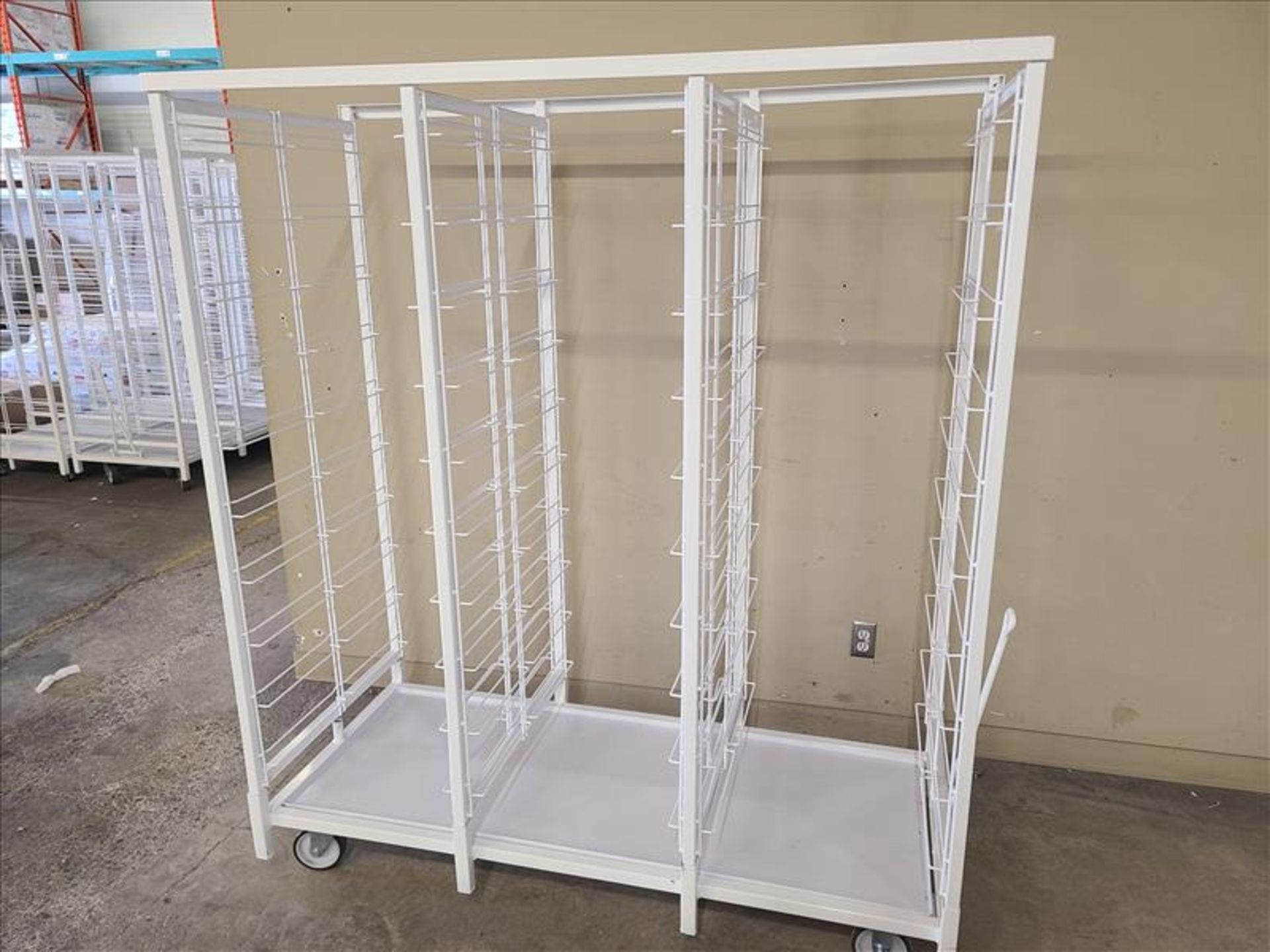 NEW VRE integrated plant production/tray drying racks, mod. DRYMAX30 w/ casters - Image 2 of 2