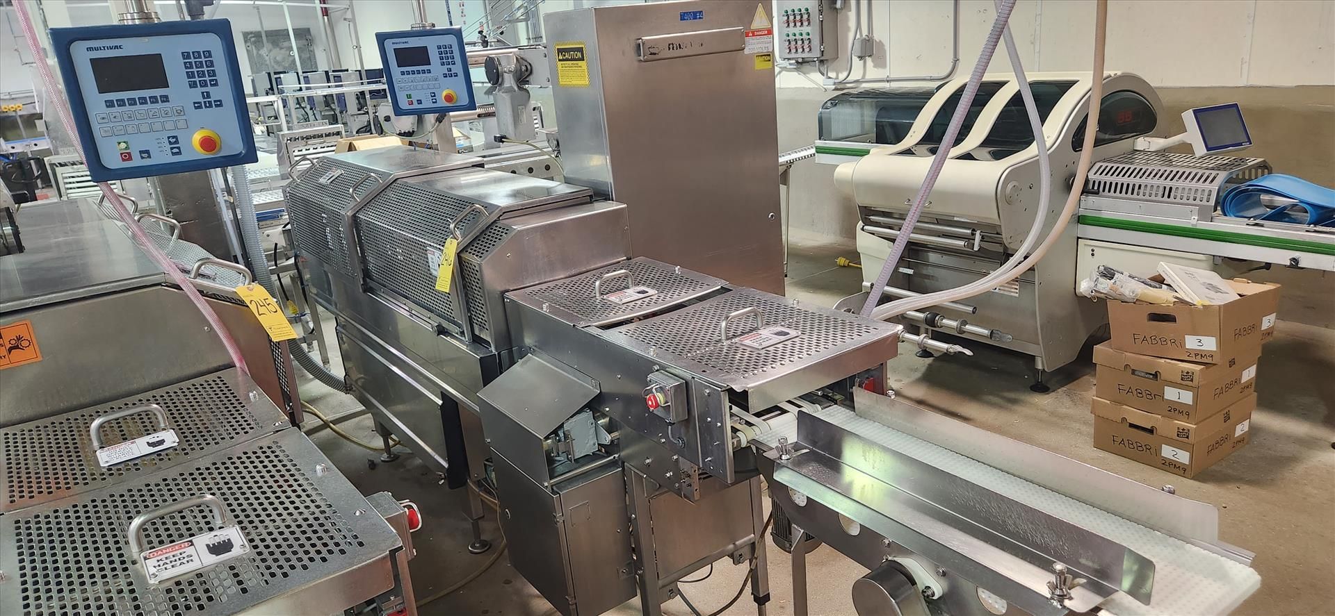 MultiVac tray sealer, mod. T400, stainless steel w/ infeed conveyor [Loc. Deboning]