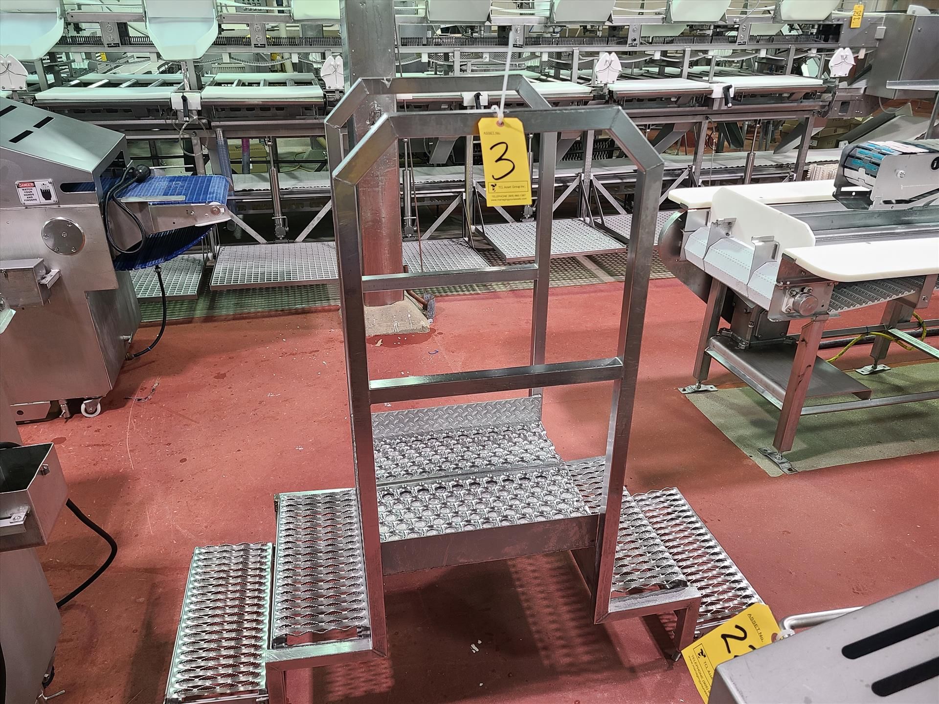 work platform, stainless steel, approx. 24 in. 24 in. x 18 in. high [Loc. Anti-Deboning]