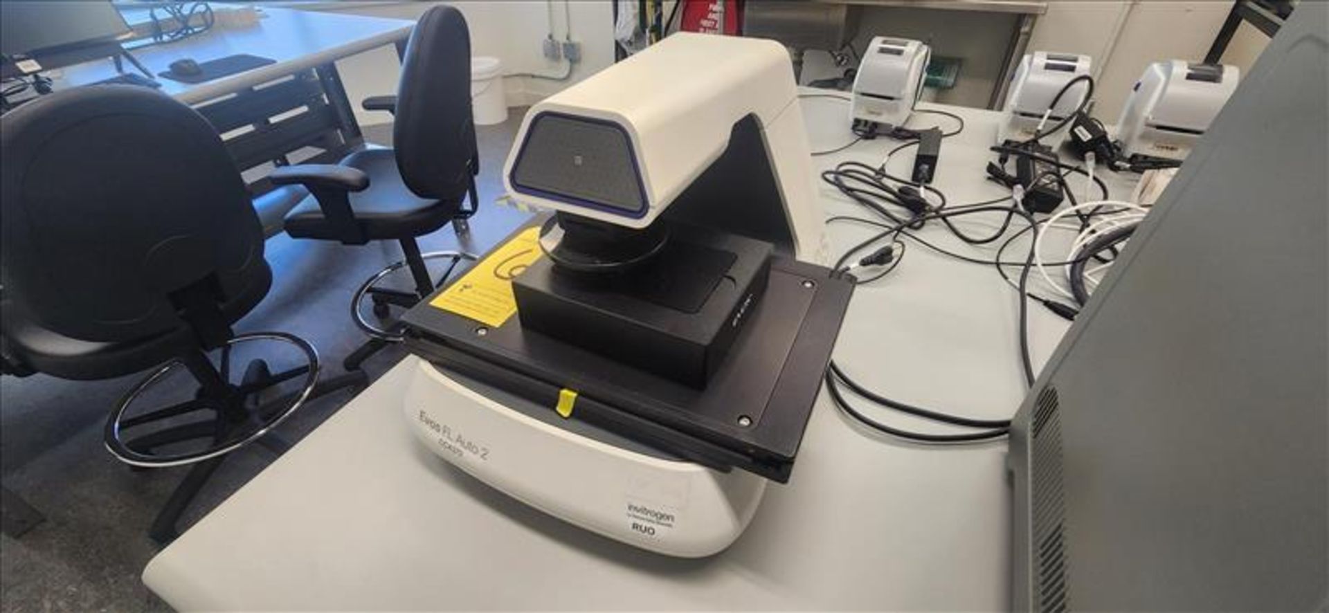 Thermo Fisher Invitrogen EVOS Auto 2 Imaging System, S/N L2315-179C-0031R - Image 2 of 3