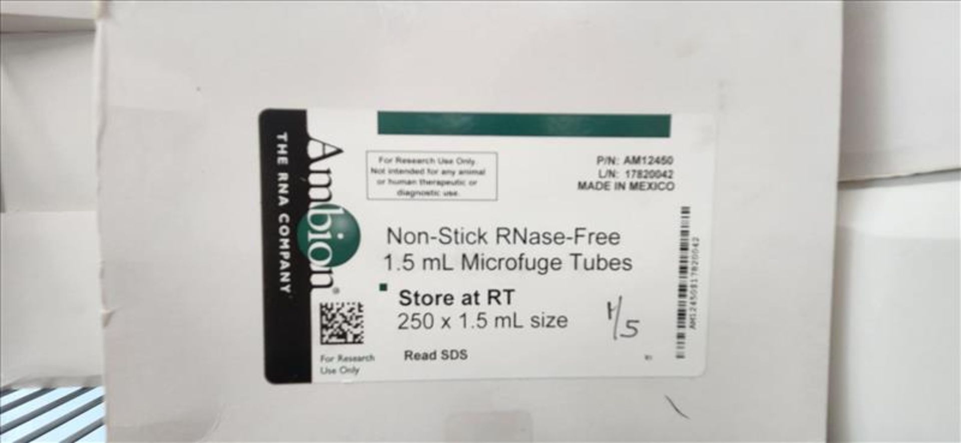 Lot of Ambion Non-Stick Rnase-Free 1.5 mL Microfuge Tubes - Image 2 of 2
