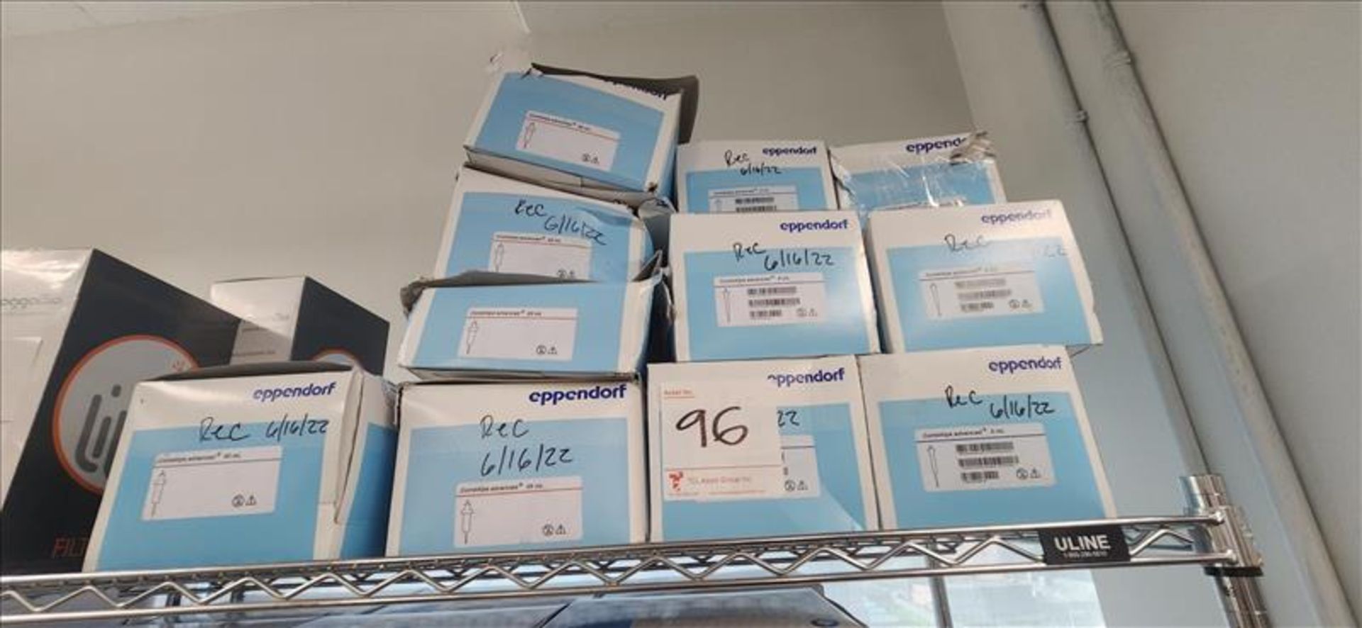 Lot of Eppendorf Combitips advanced Pipette Tips varying volumes - Image 2 of 2