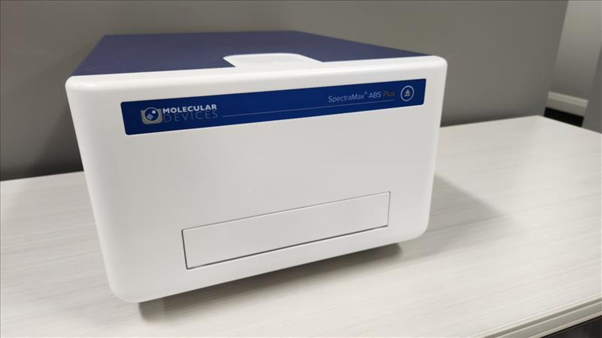 Molecular Devices SpectraMax ABS Plus Absorbance Microplate Reader, S/N ABP01300 with SoftMax Pro - Image 2 of 15