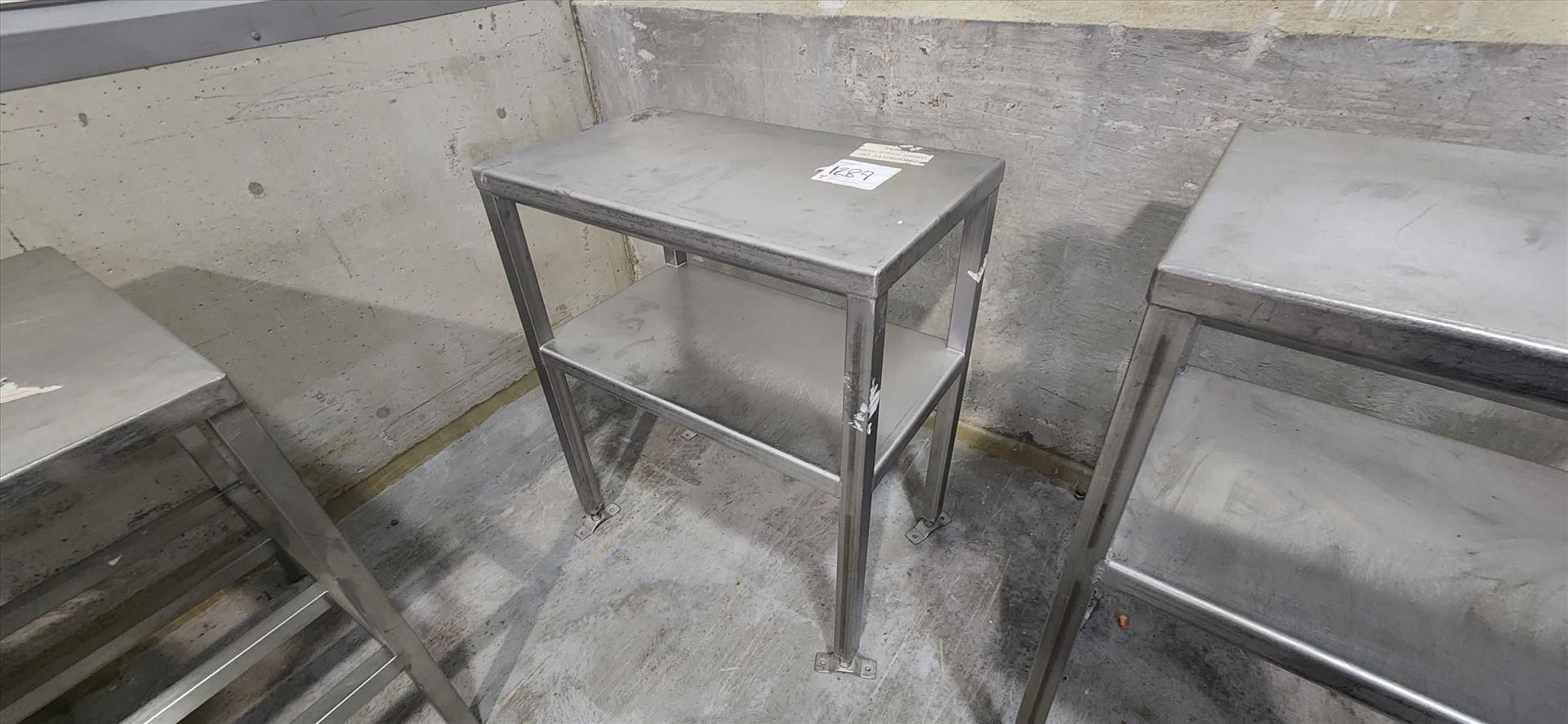 table, stainless steel, approx. 18 in. x 30 in. [TAG 1289 - LOC Brockley Dr.]
