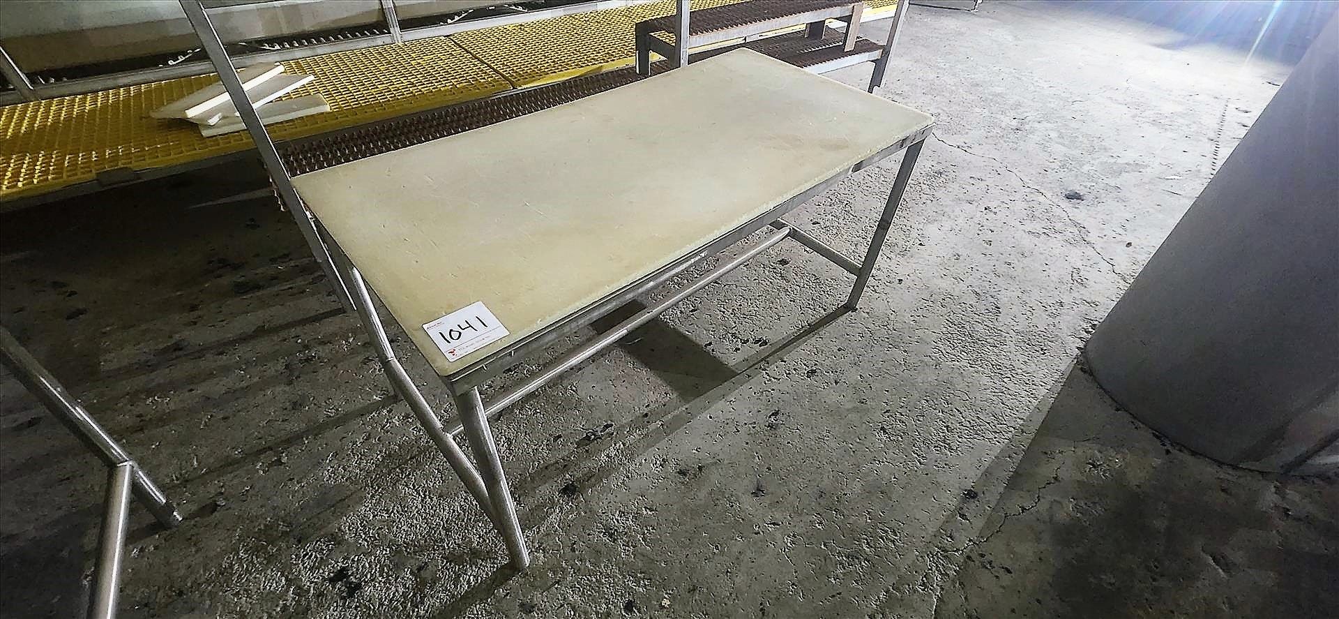 table, stainless steel, approx. 30 in. x 60 in. w/ HDPE top [TAG 1041 - LOC Paletta Cr.]