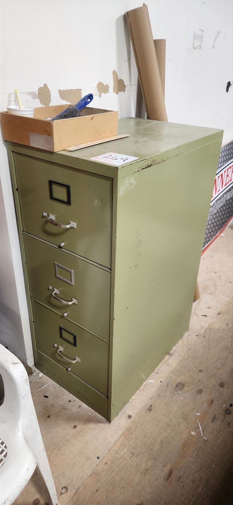 3-drawer filing cabinet (excluding contents)