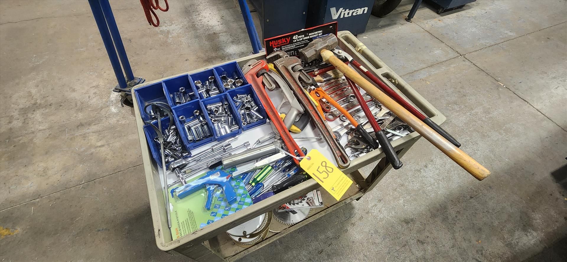 misc. hand tools c/w shop cart