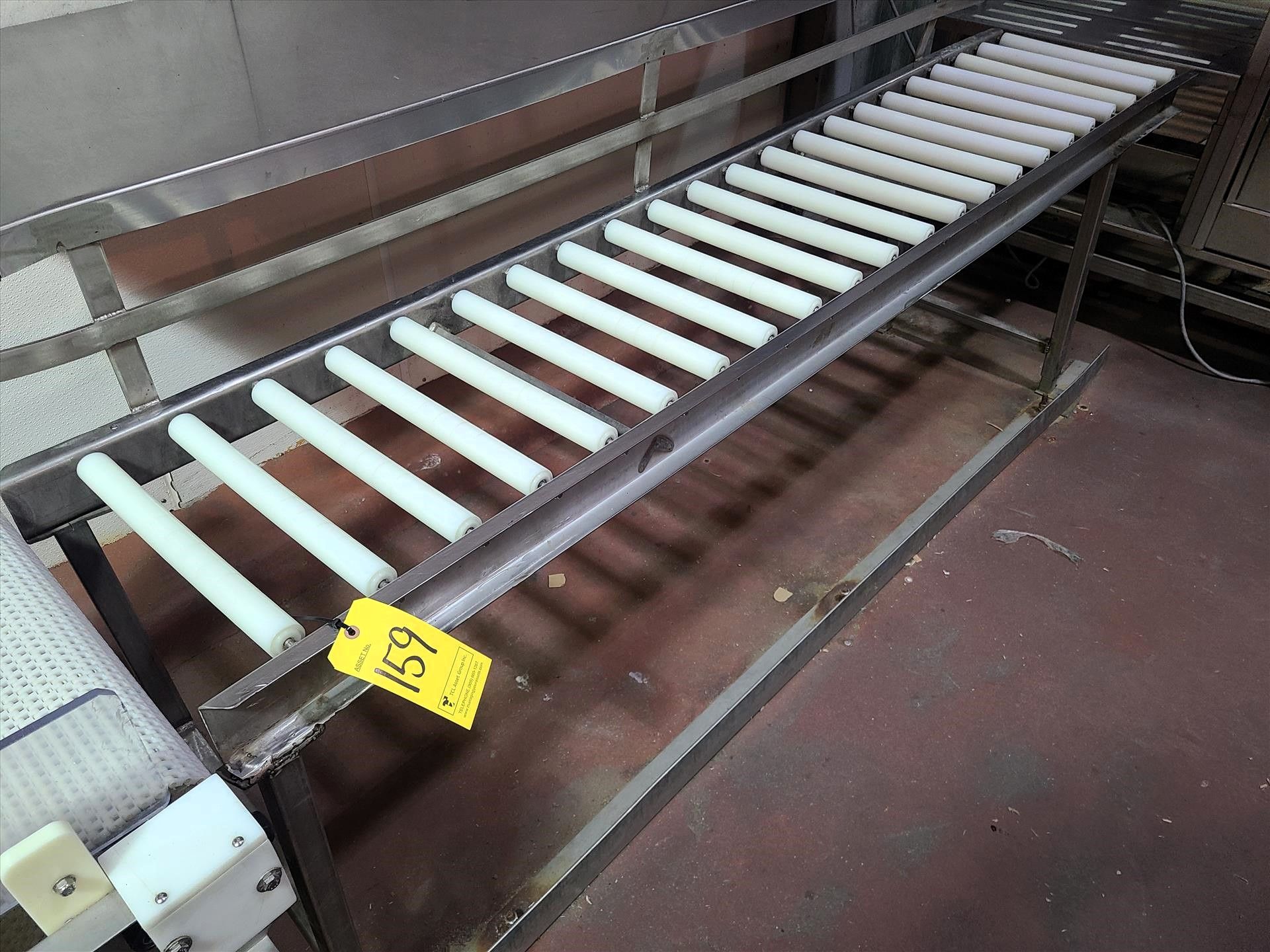 roller conveyor, approx. 17 in. x 8 ft.. w/ 28 in. x 88 in. table-top, stainless steel [Loc. Whole