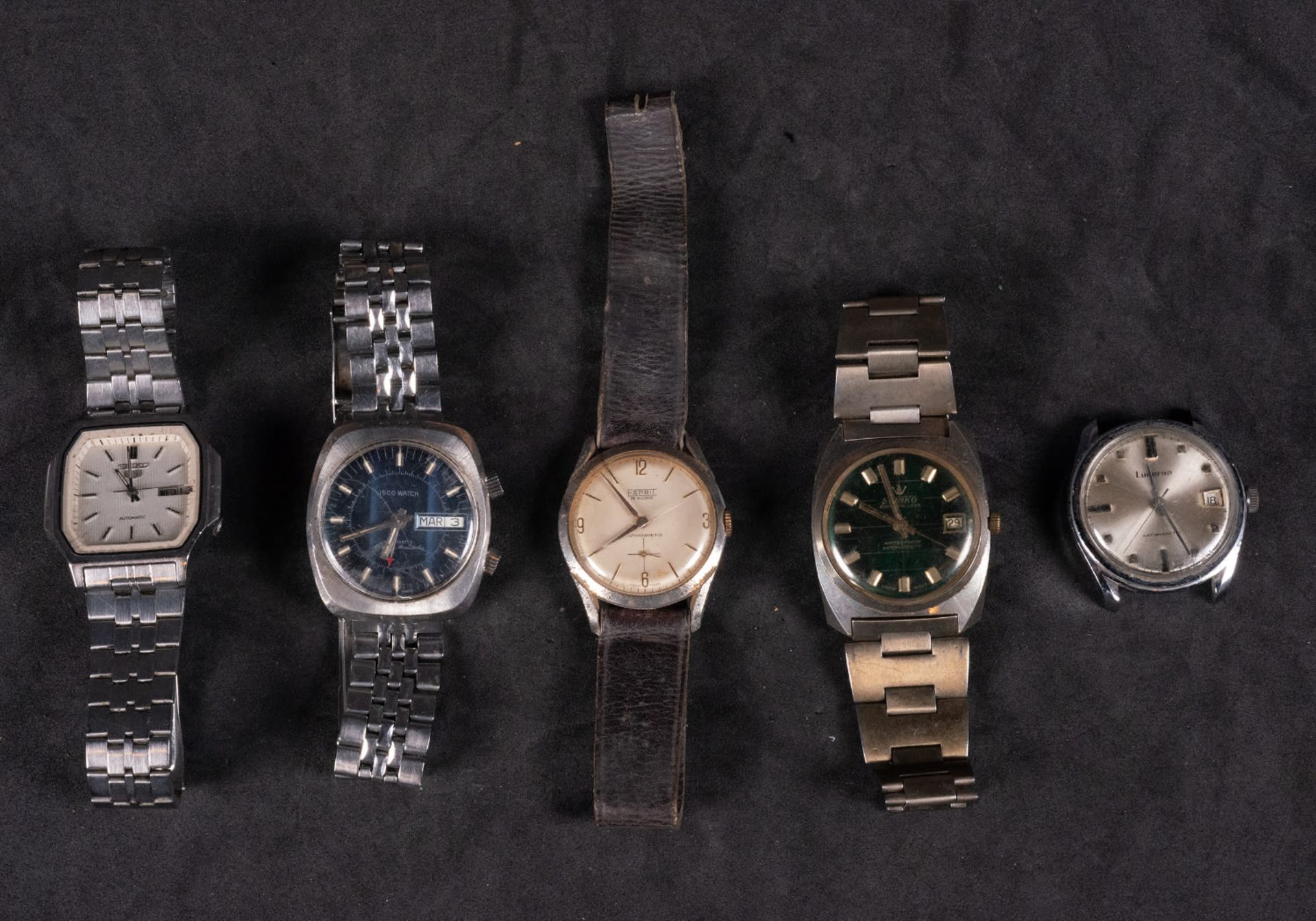 Lot of 5 vintage watches 20th century