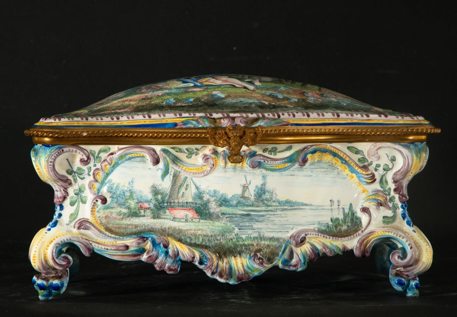 Magnificent Marseille porcelain jewelry box with gallant scene, 19th century