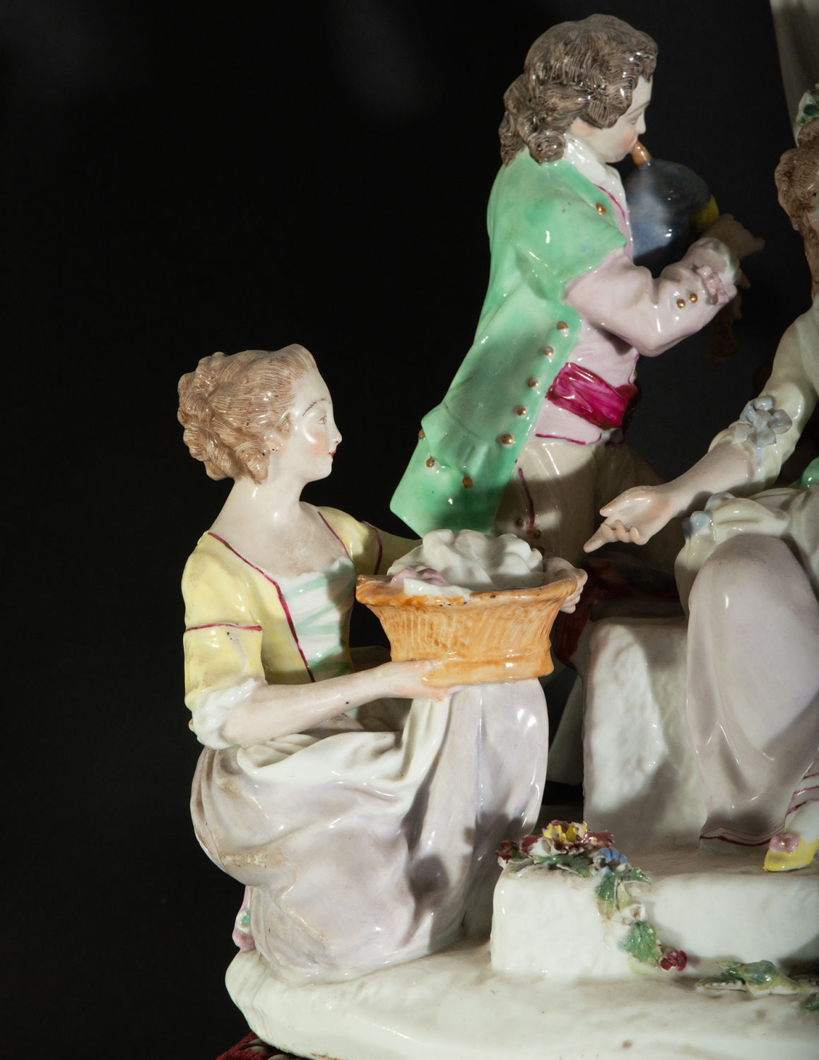 Marie Antoinette and Louis XVI in German porcelain, 19th century - Image 2 of 9