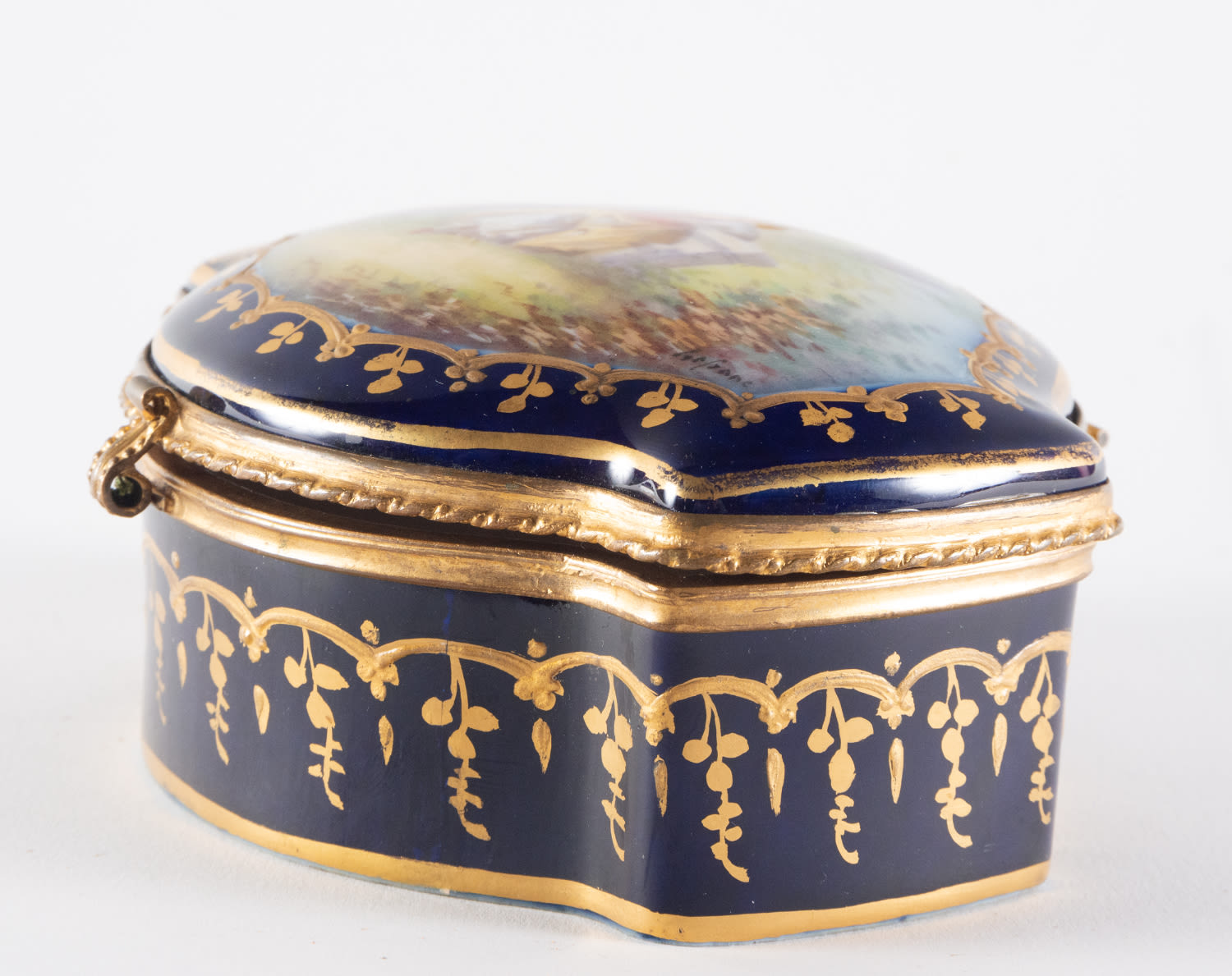 Enamelled Sèvres porcelain jewelry box, 19th century, Tuileries series - Image 3 of 5