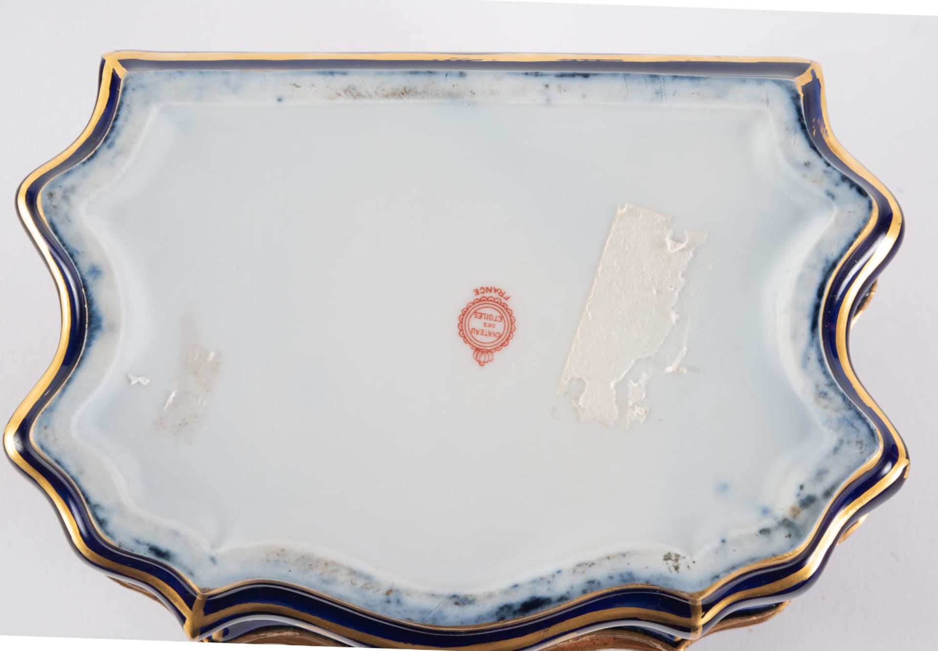 Enamelled Sèvres porcelain jewelry box, 19th century, Chateau de les Etoiles series - Image 6 of 6