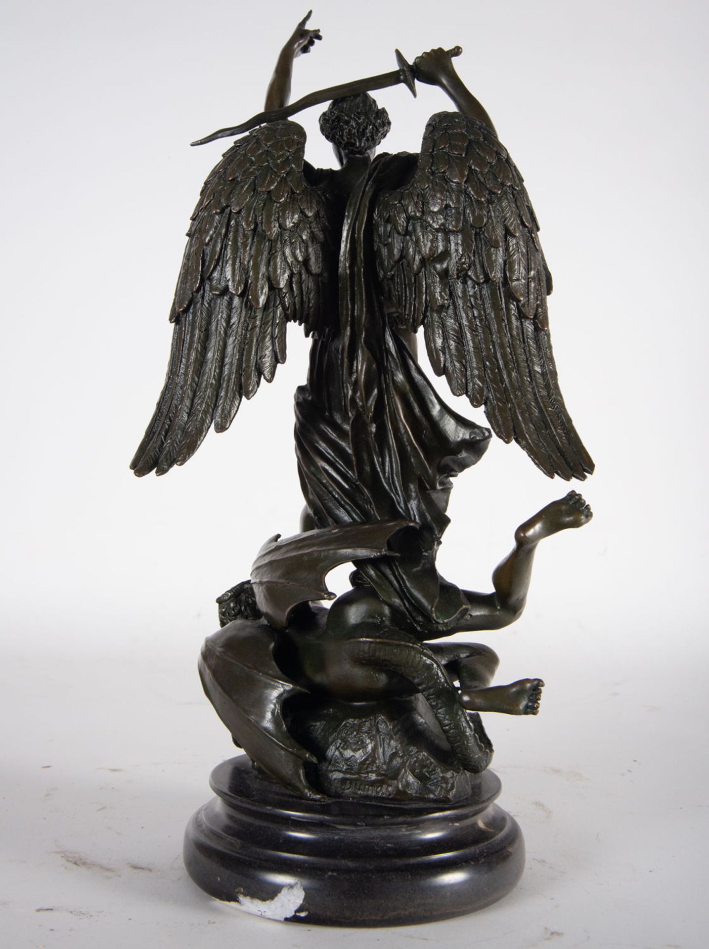 Saint Michael the Archangel Defeating the Evil One in patinated bronze, XIX - XX Centuries - Image 6 of 6