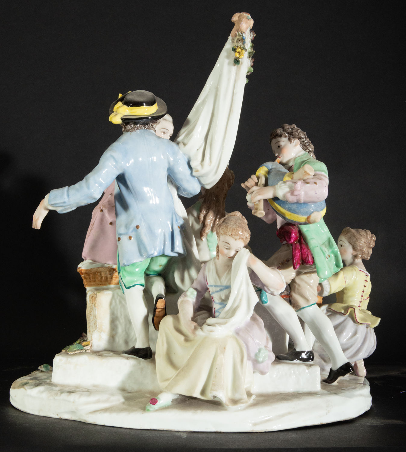 Marie Antoinette and Louis XVI in German porcelain, 19th century - Image 6 of 9