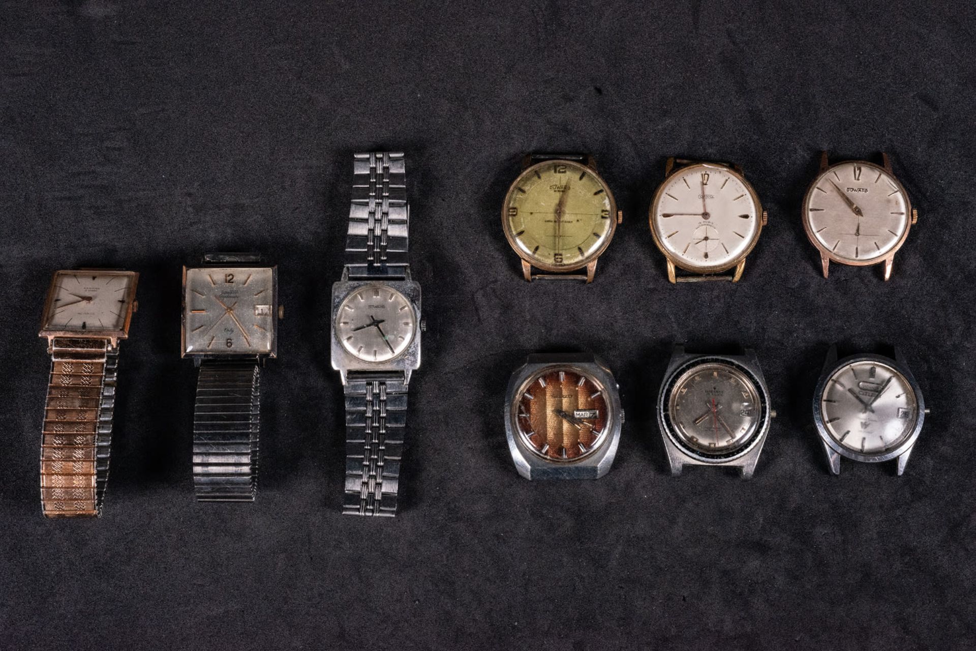 Lot of 9 vintage watches 20th century