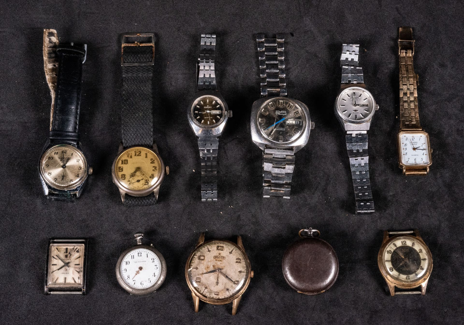 Lot of 11 vintage watches 20th century