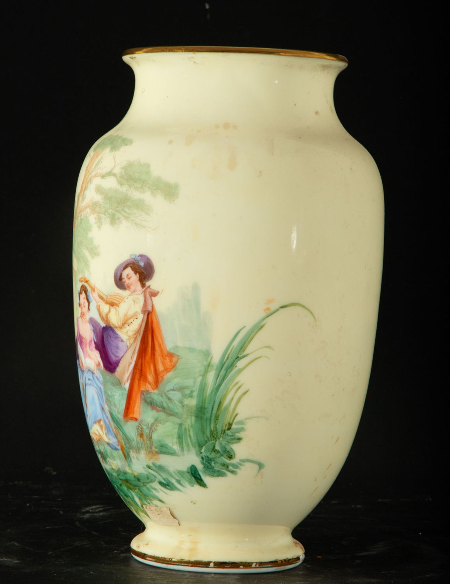 Opaline vase with gallant scene, France, 19th century - Bild 2 aus 4